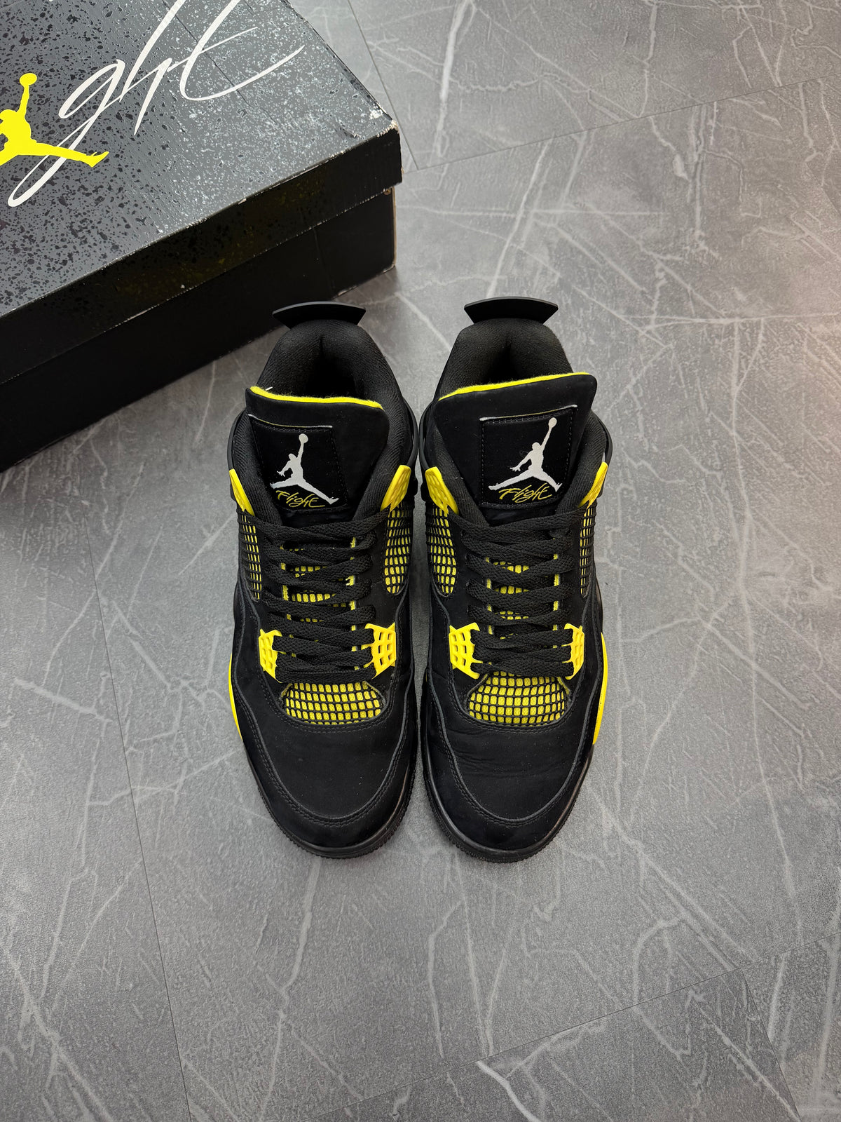 Jordan 4 Thunder (2023)