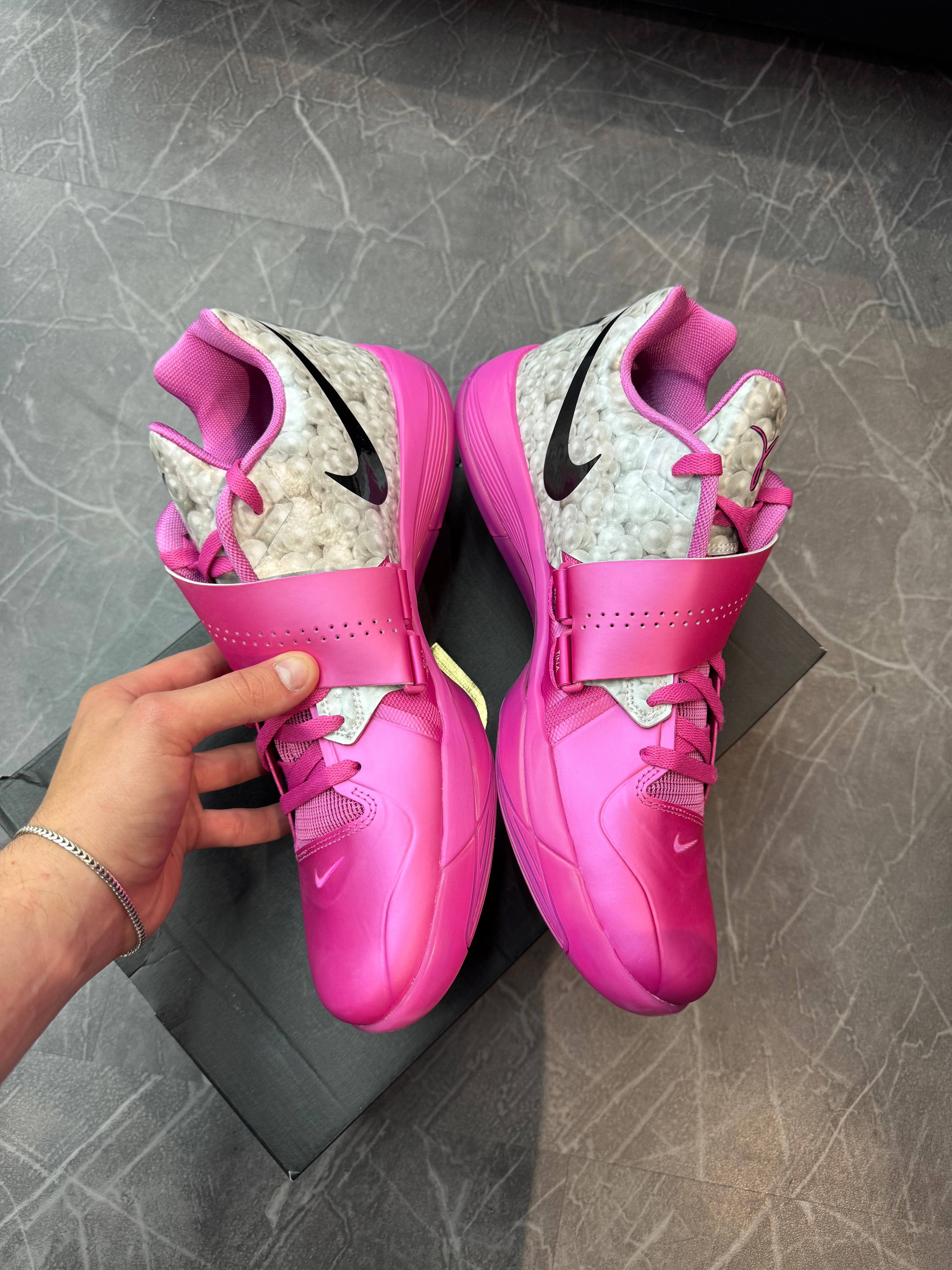 Nike KD 4 “Aunt Pearl” (2024)