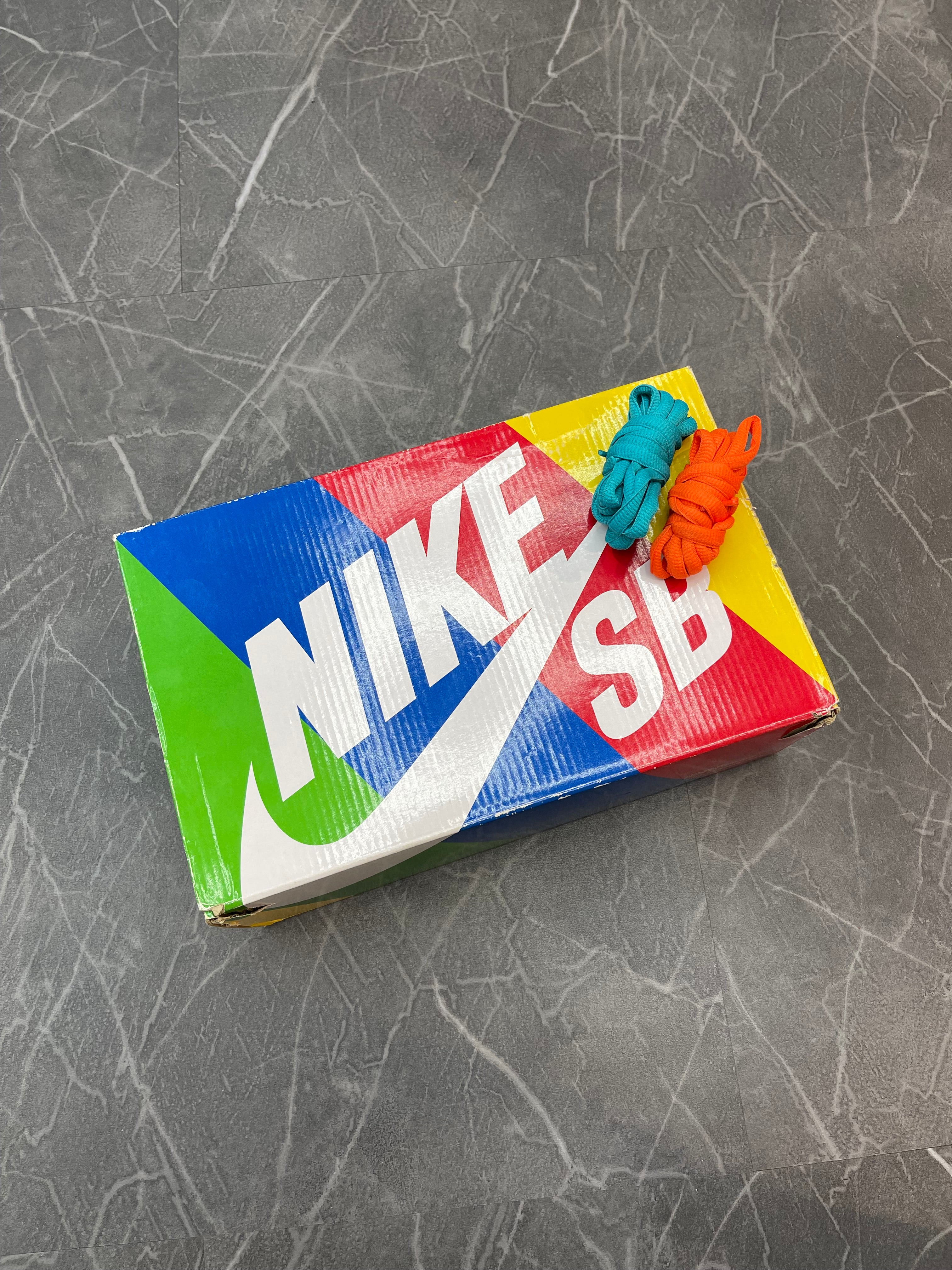 Nike SB Dunk Low “Orange Lobster”