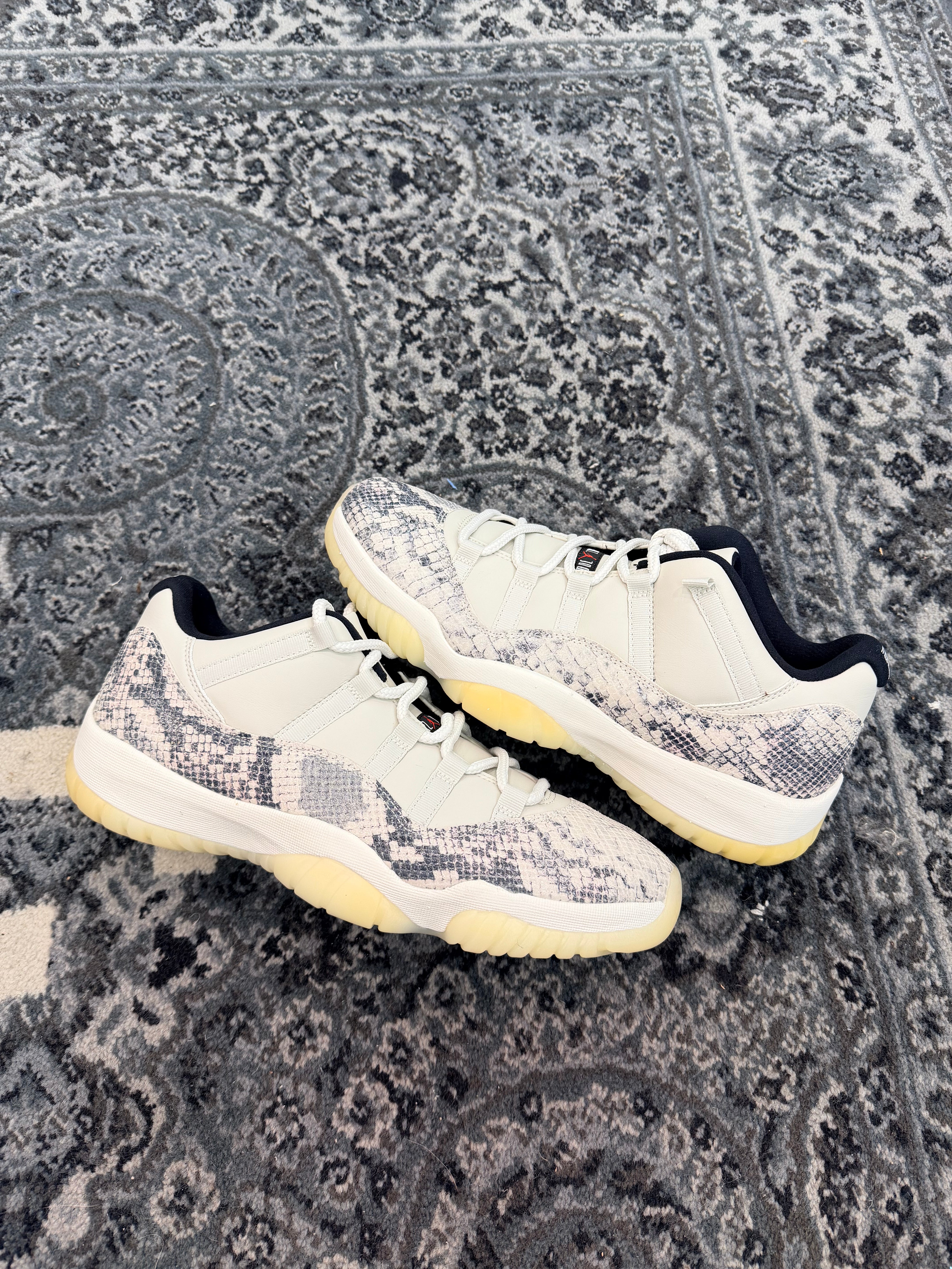 Jordan 11 Low “Snake Light Bone”