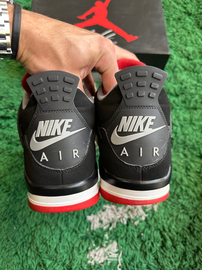 Jordan 4 “Bred”