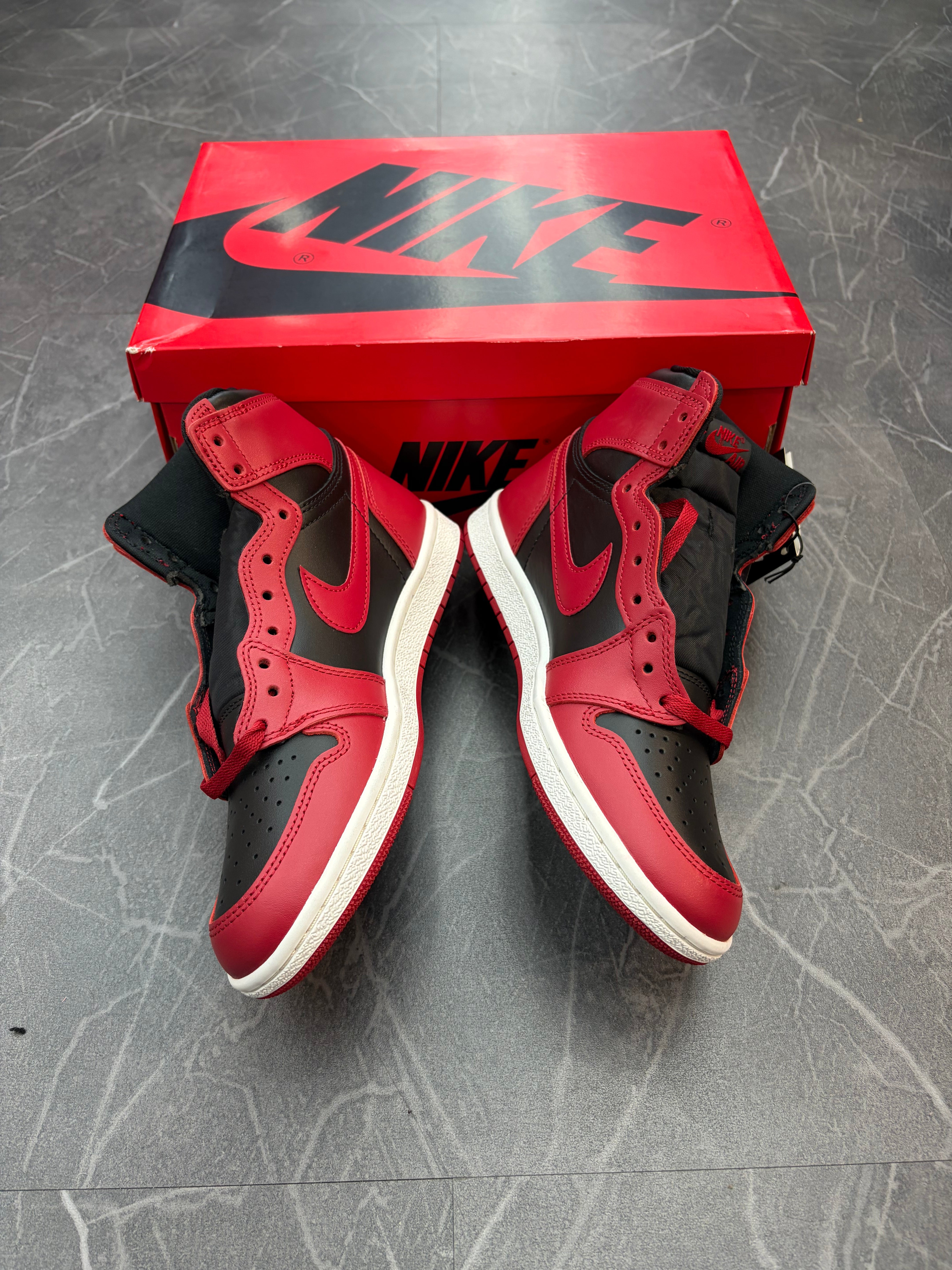 Jordan 1 High “Varsity Red 85”
