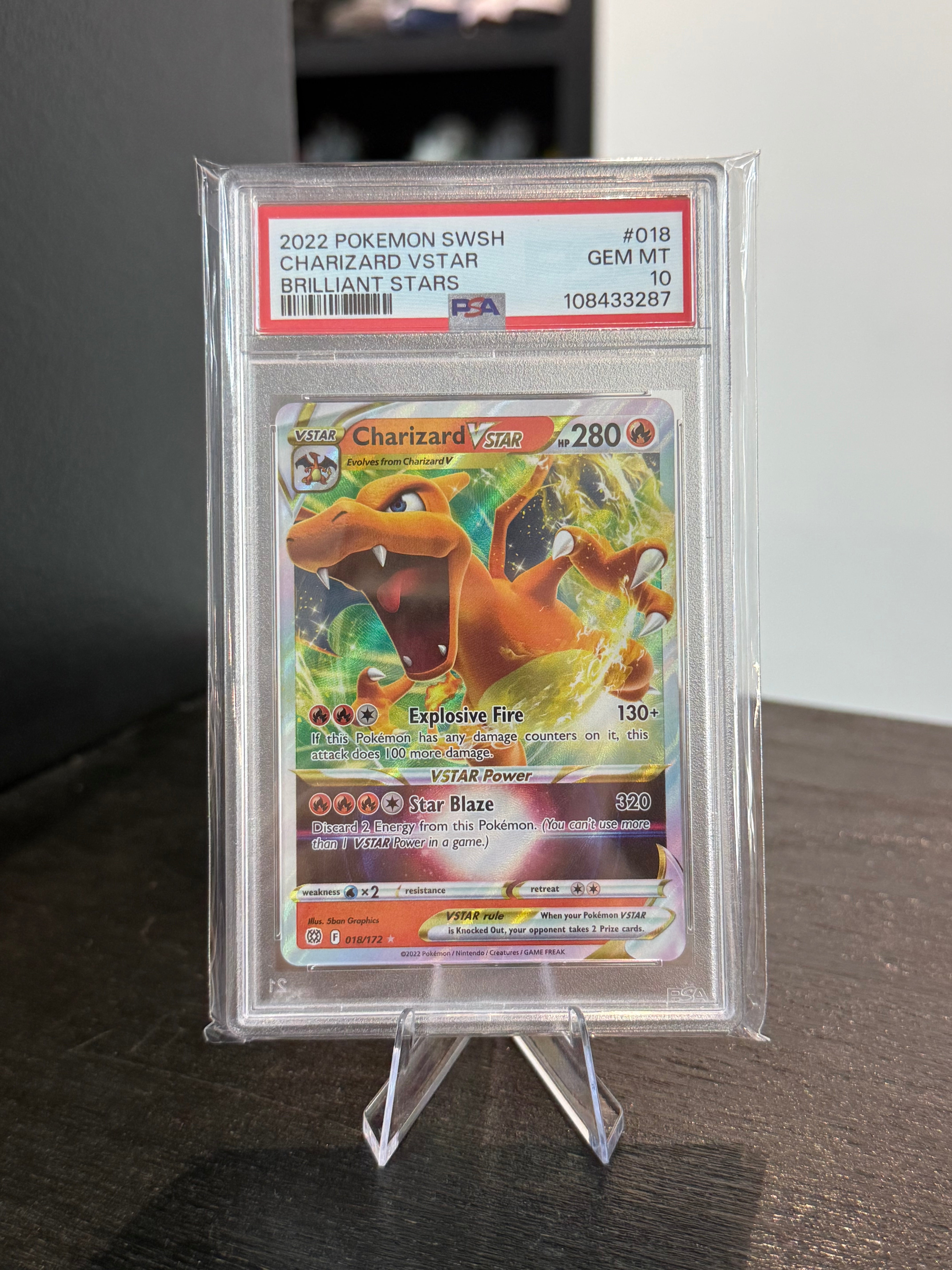 Charizard VSTAR #018 (PSA 10)