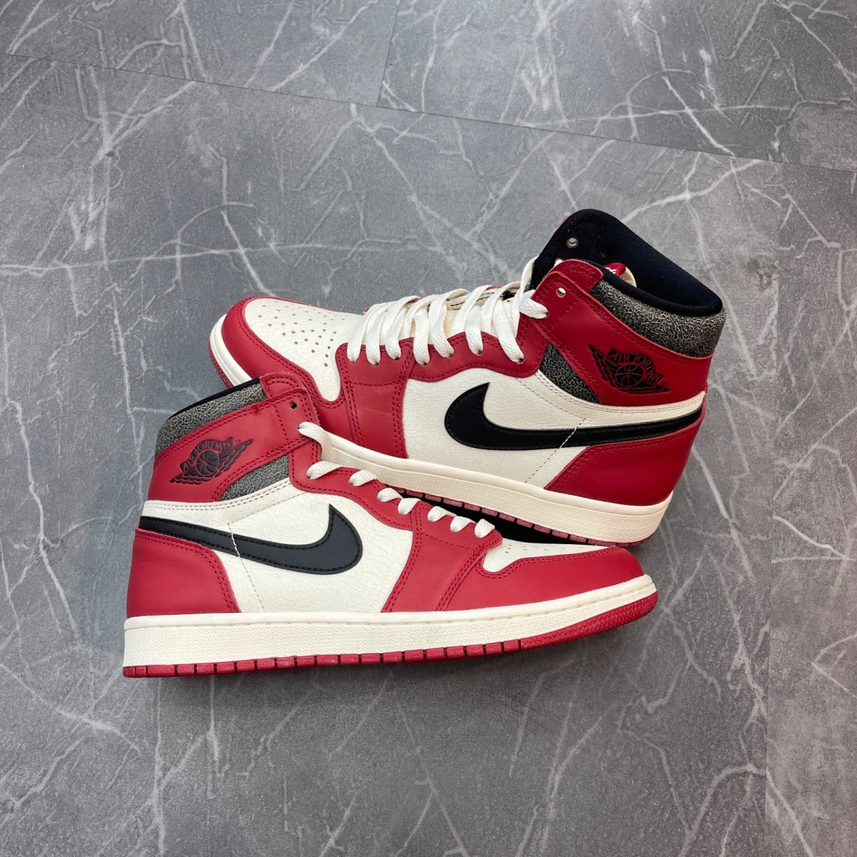 Jordan 1 Retro High OG Chicago Lost and Found - Image 2