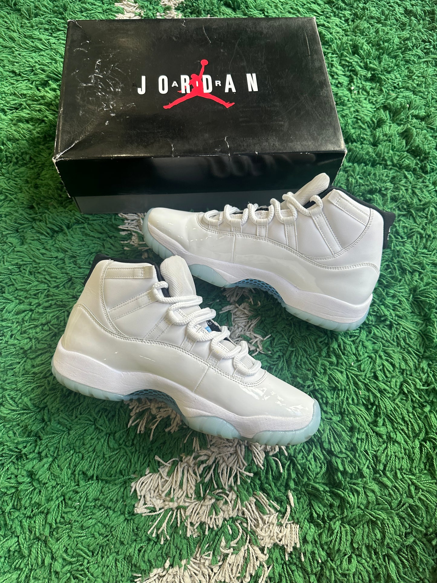 Jordan 11 “Legend Blue”