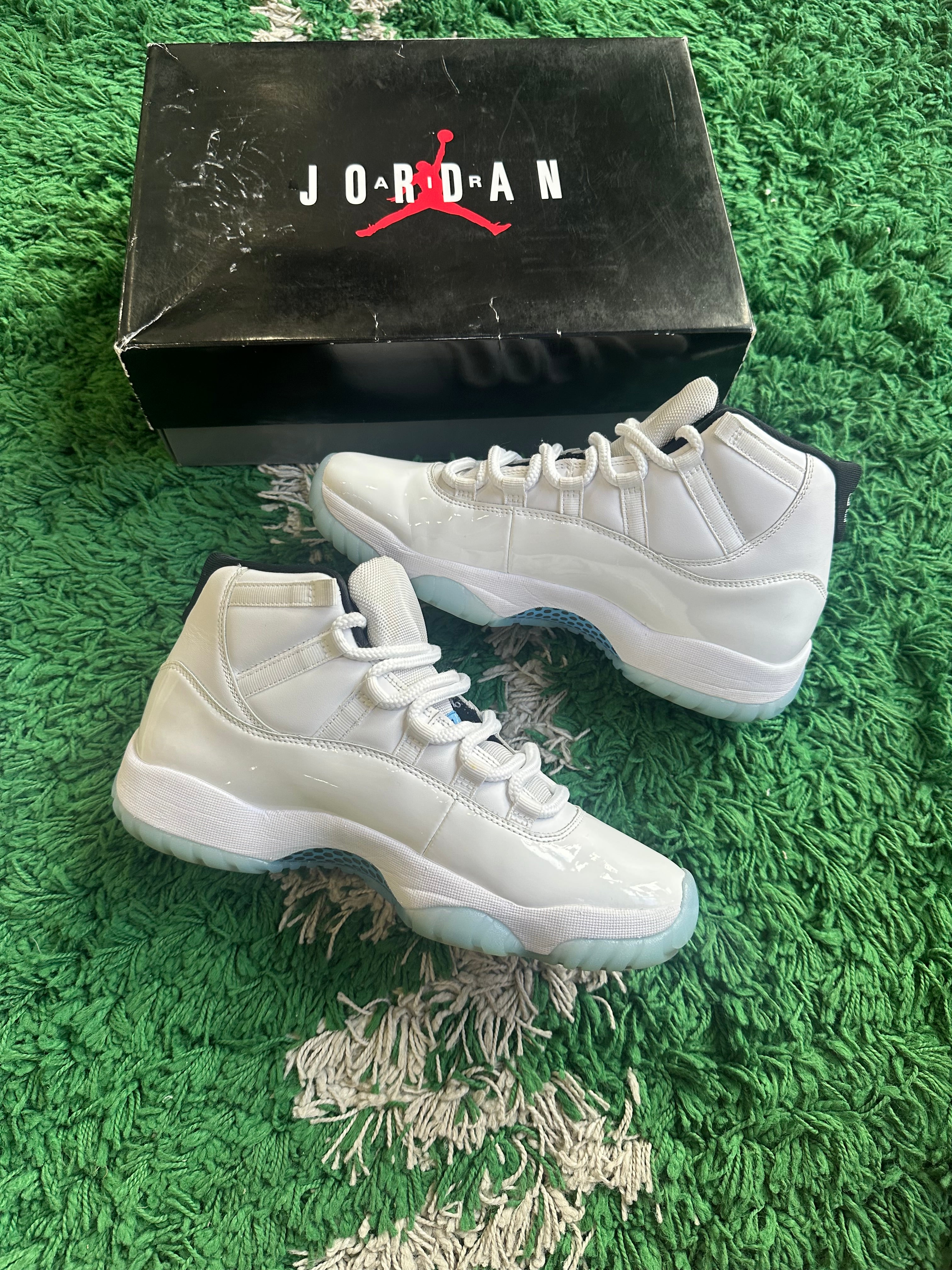 Jordan 11 “Legend Blue”
