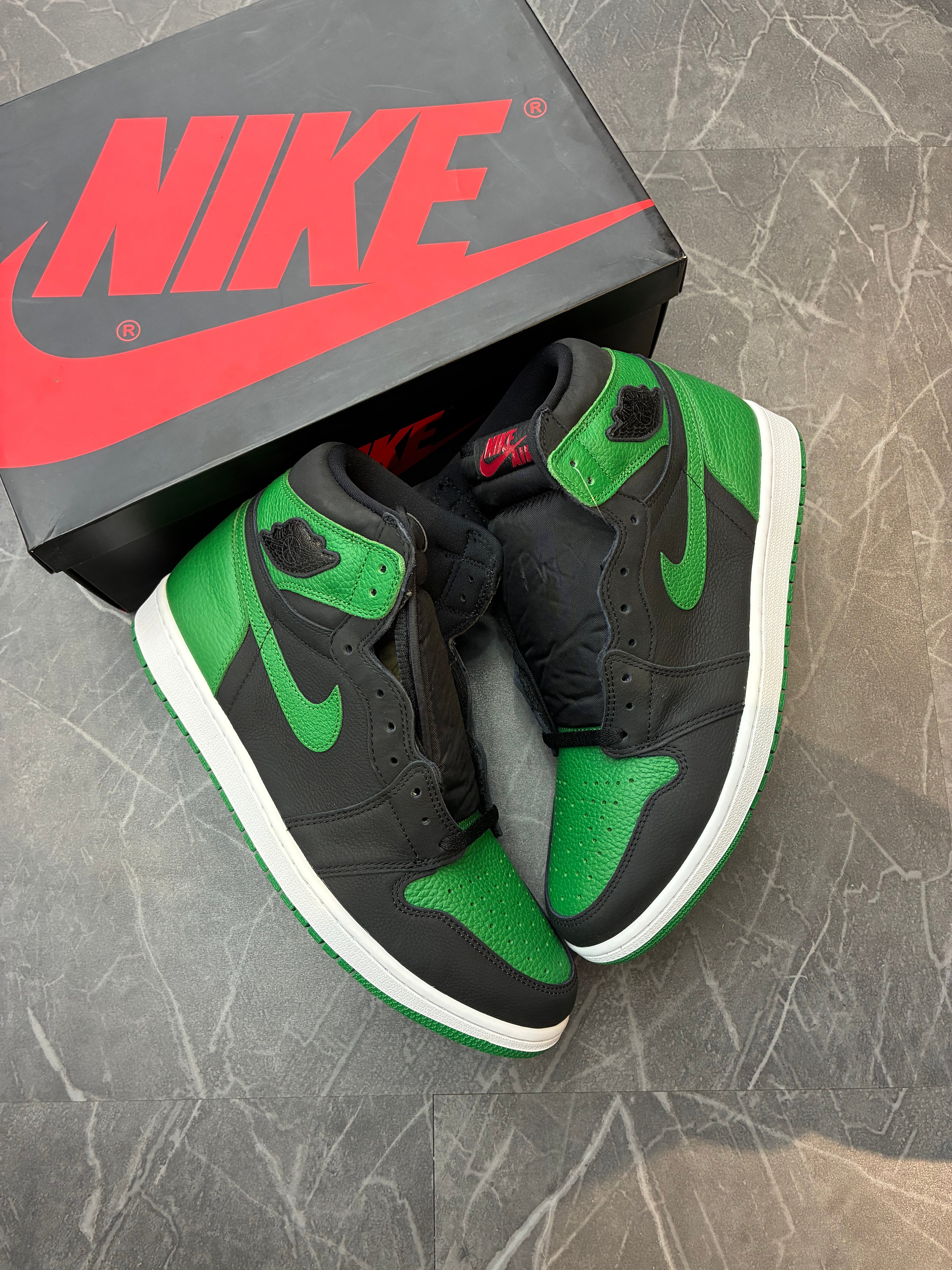 Jordan 1 High “Lucky Green Black”