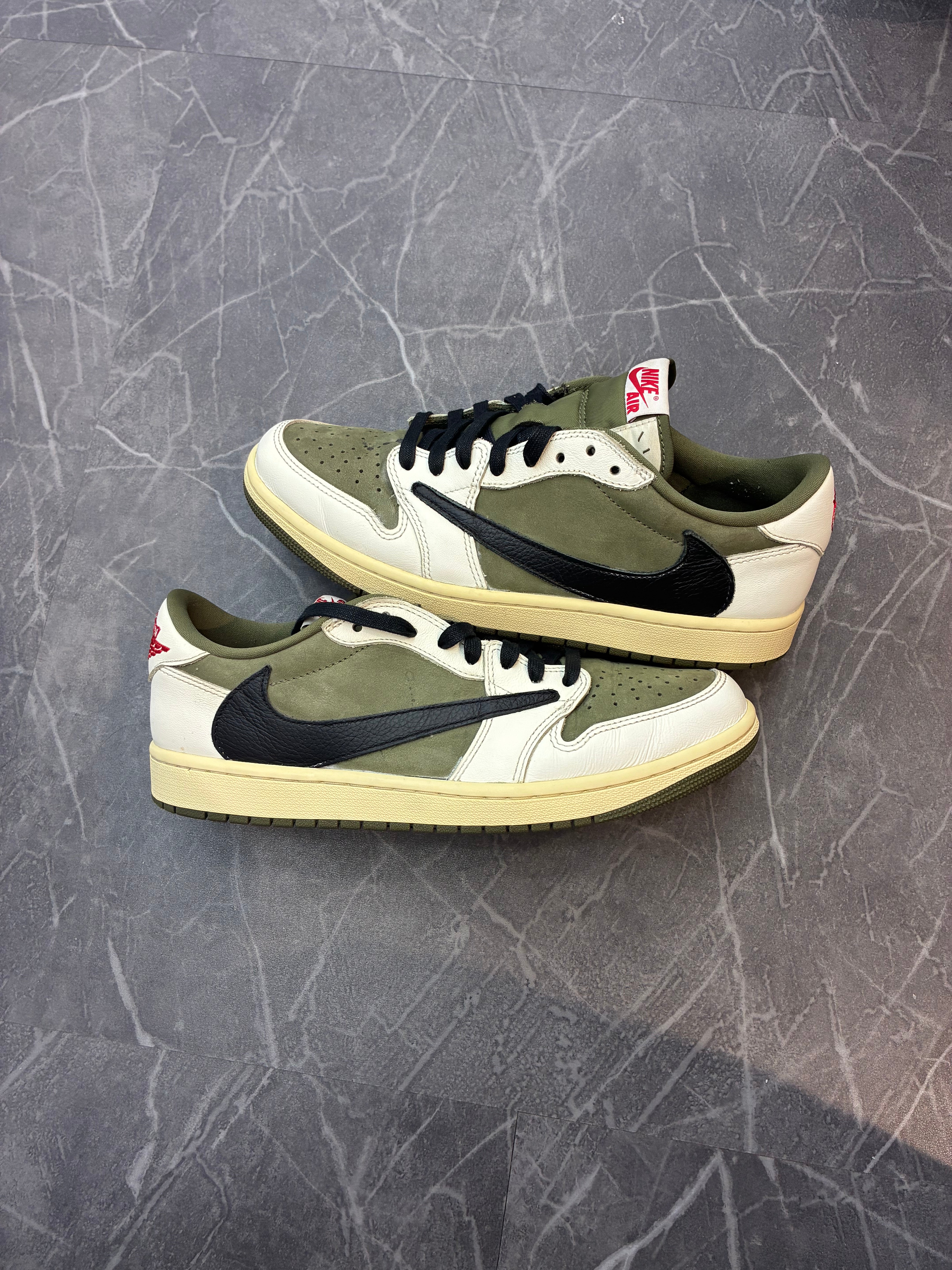 Travis Scott Jordan 1 Low “Medium Olive”