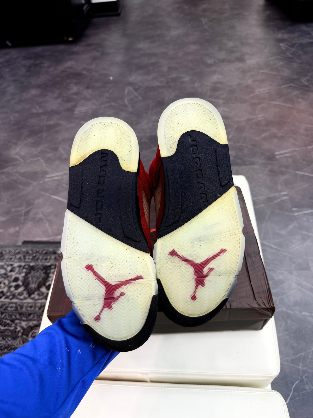 Jordan 5 Raging Bull Red (2021) (Size 8.5) (Lightly Worn) - Image 6