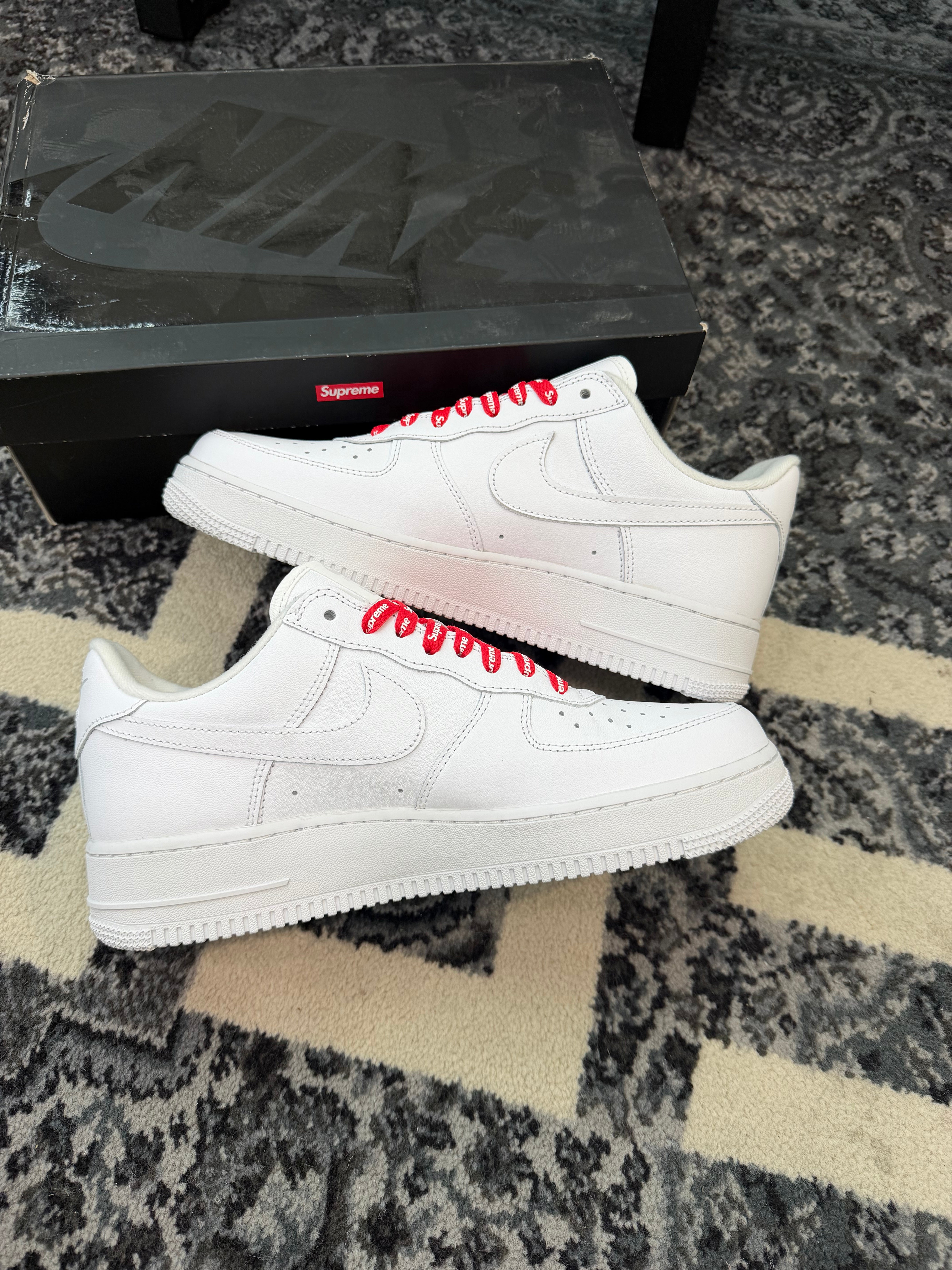 Nike Air Force 1 Low x Supreme “White”