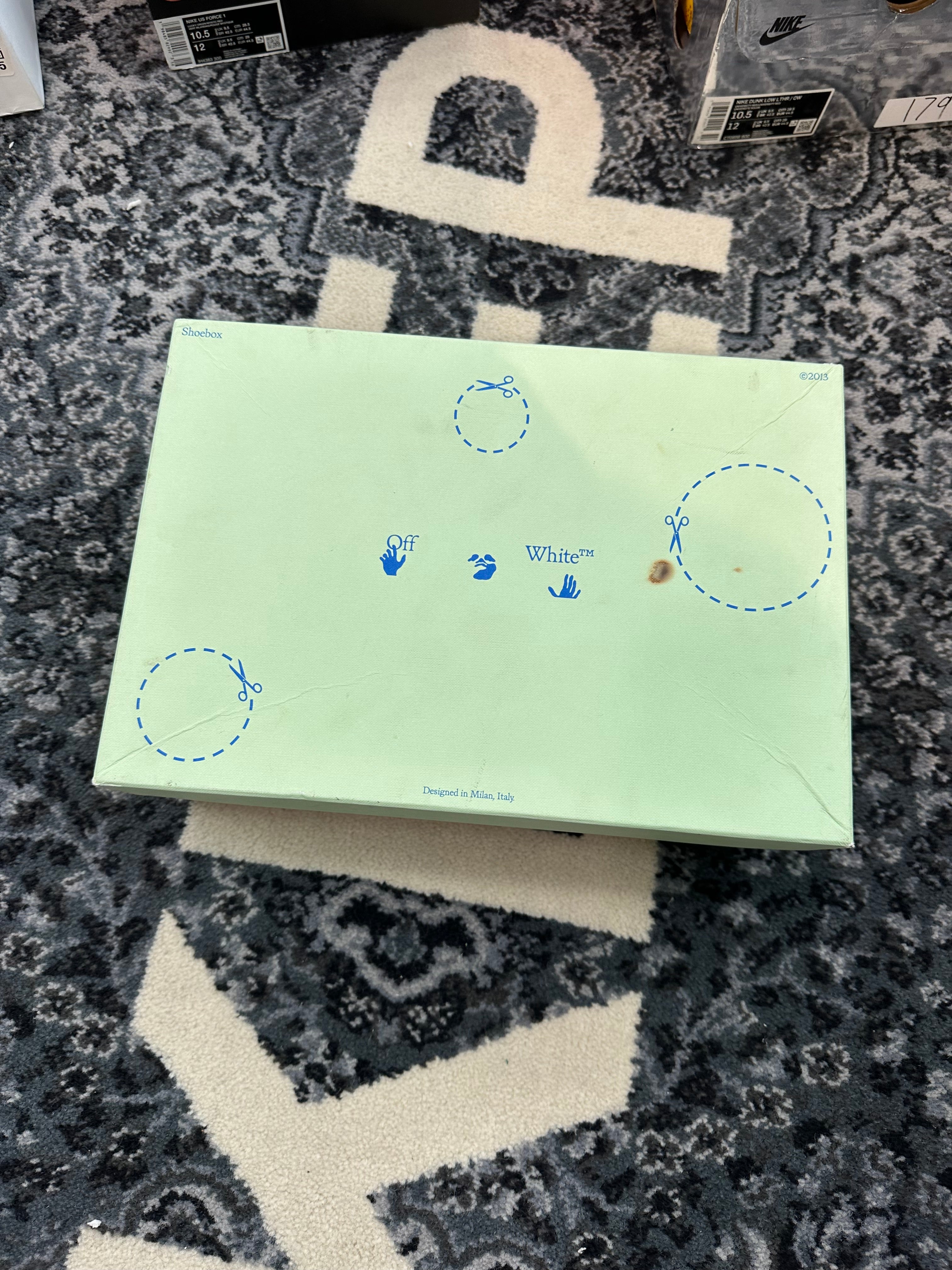 Off White Vulcanized Low “Black White”