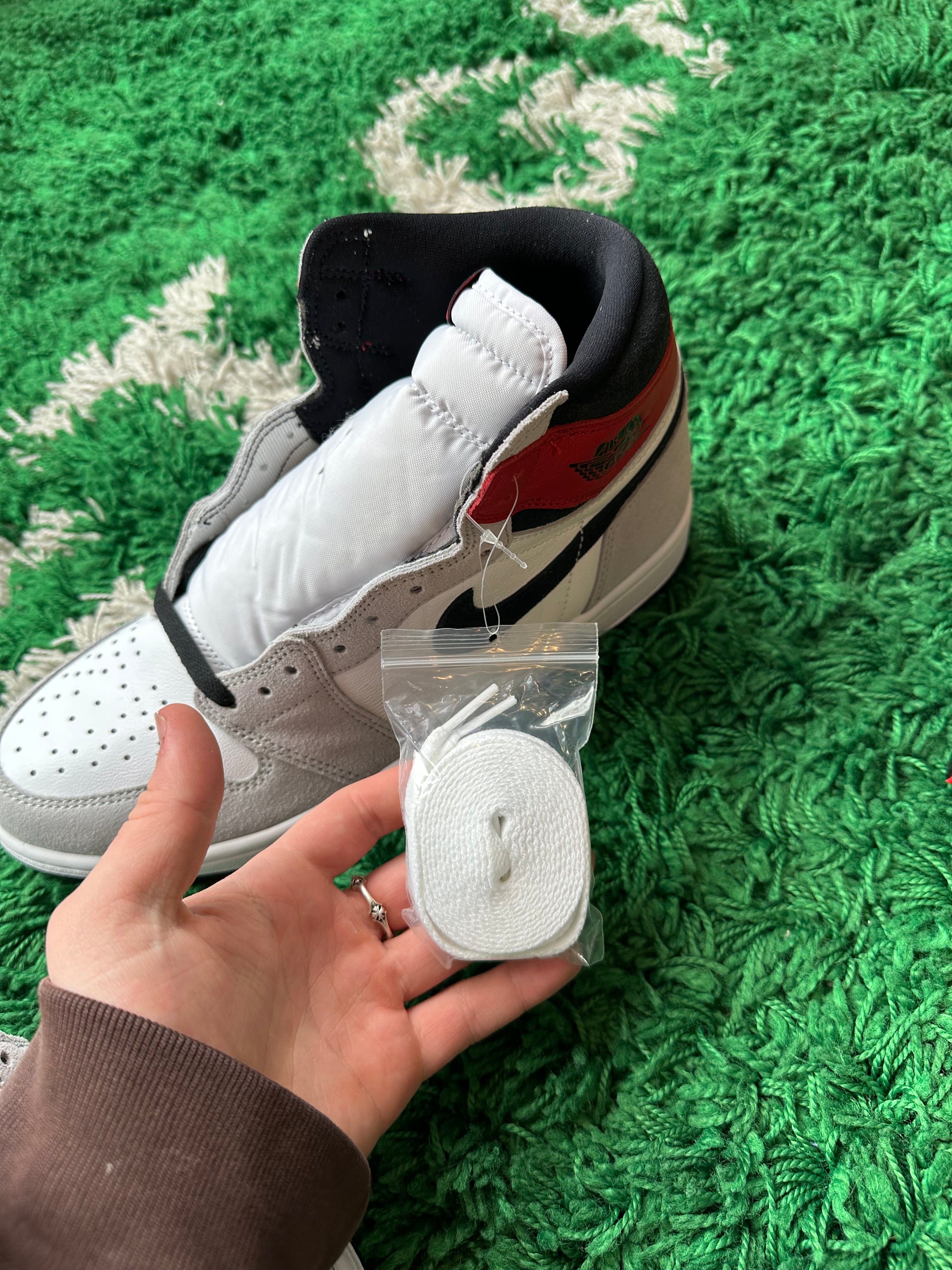 Jordan 1 High “Light Smoke Grey”