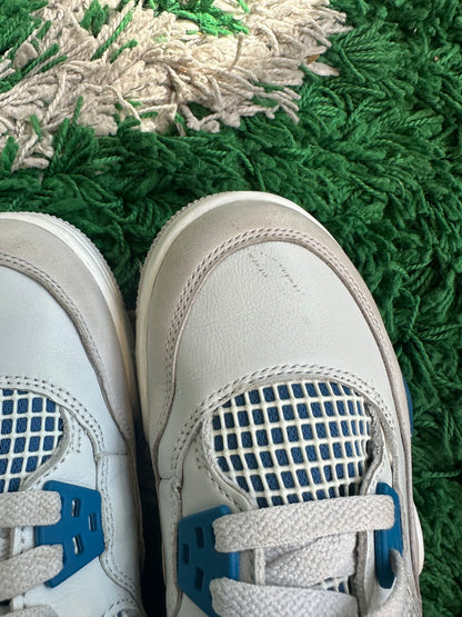 Jordan 4 “Military Blue”