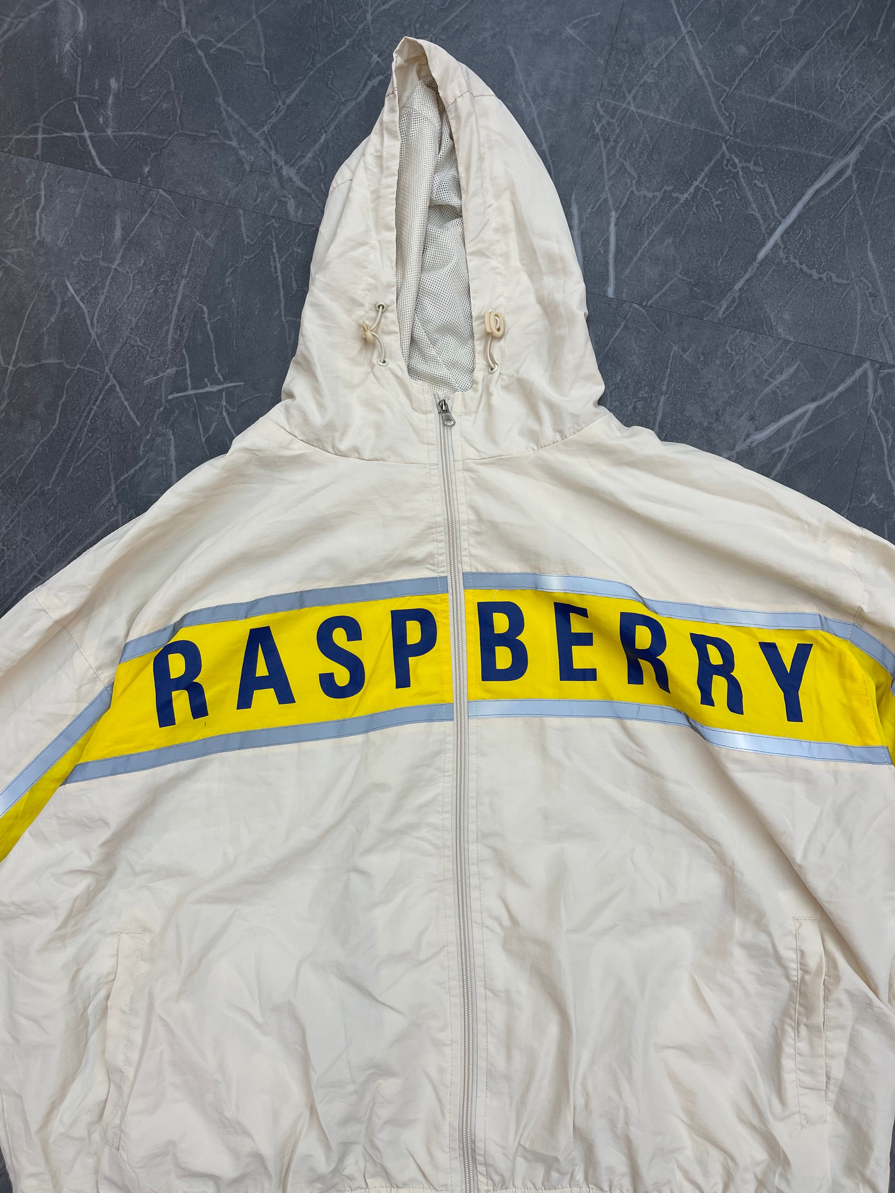 GV Gallery Raspberry Hills Windbreaker Cream