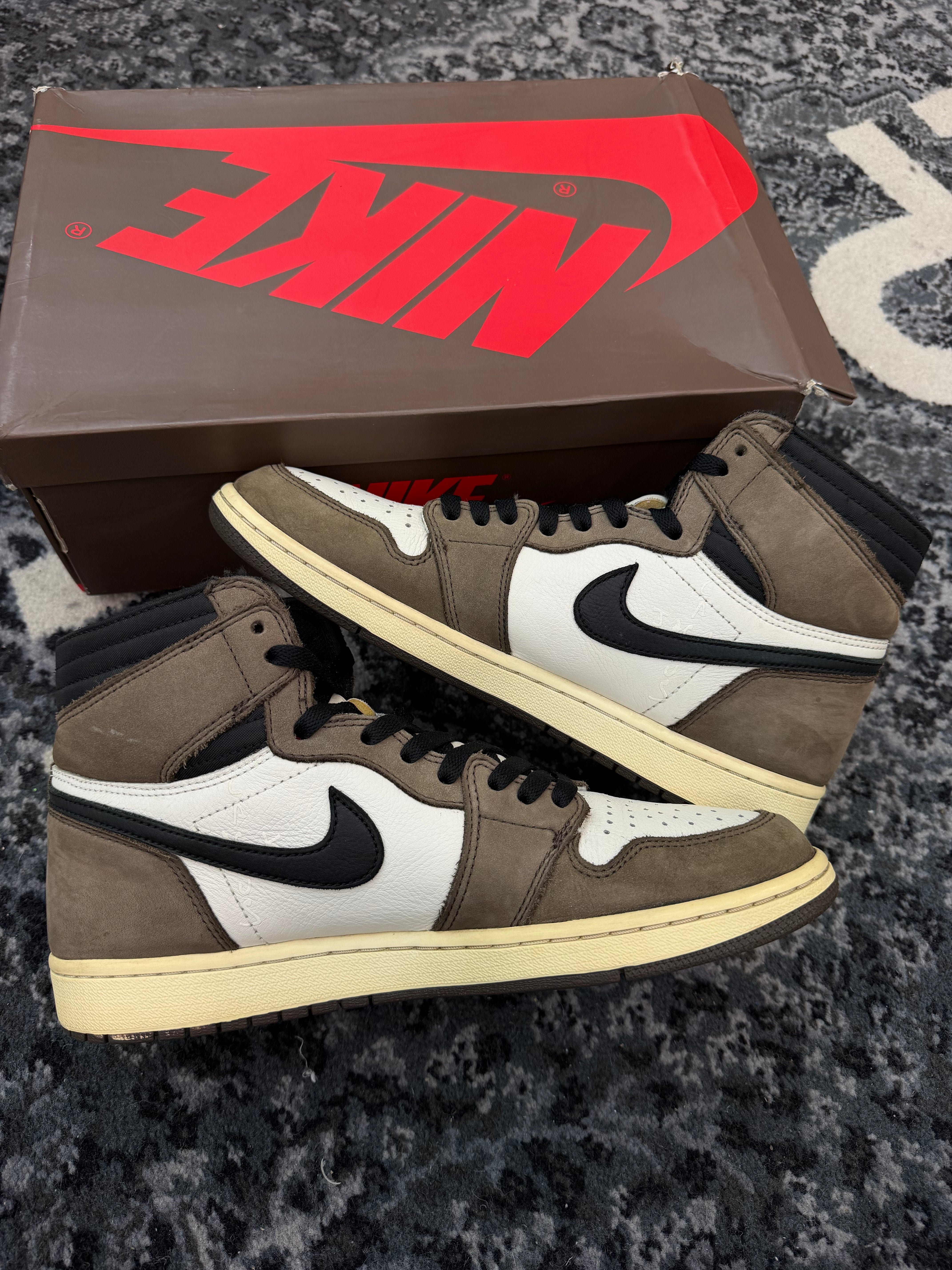 Jordan 1 High x Travis Scott “Mocha”