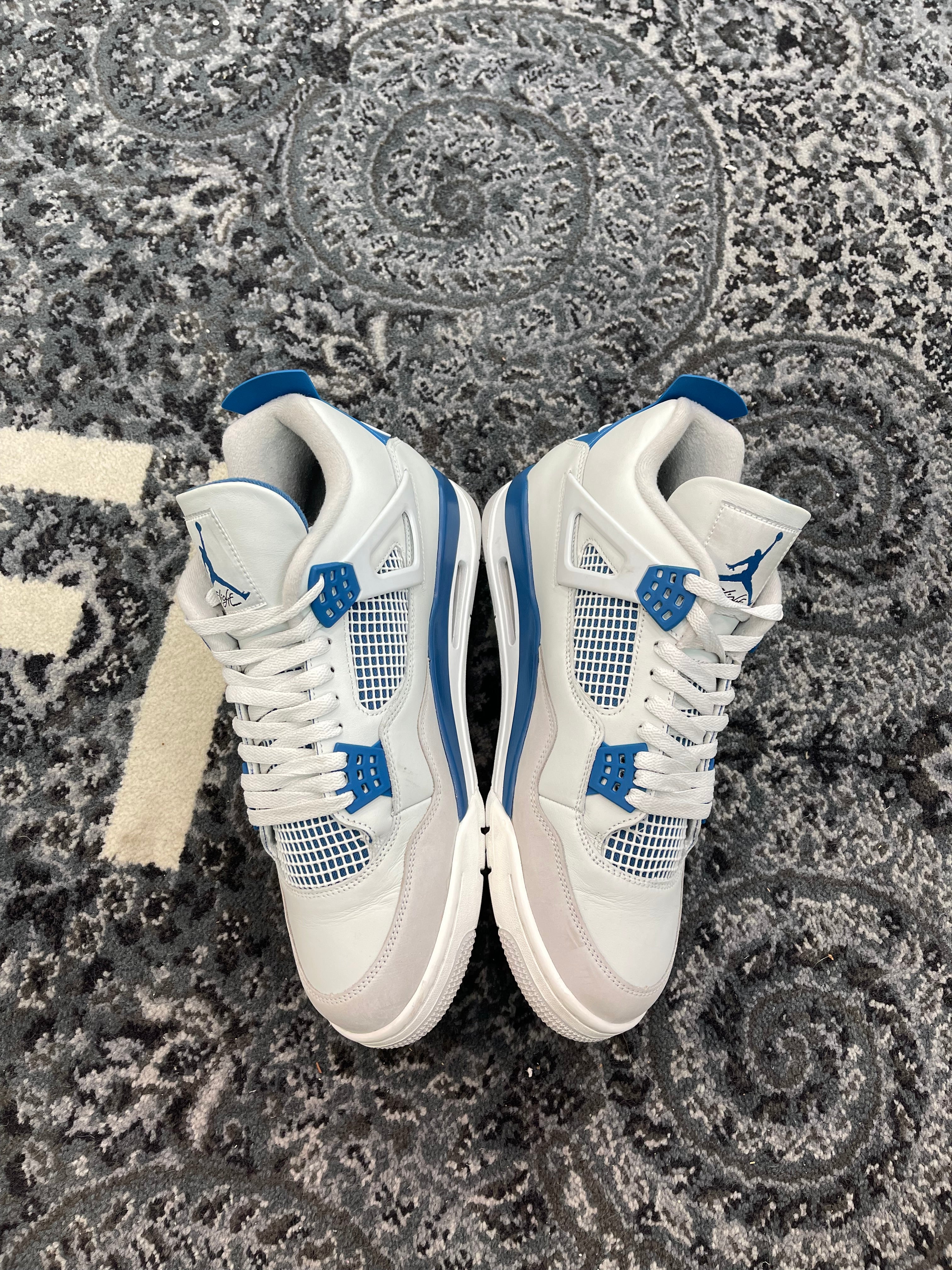 Jordan 4 “Military Blue”