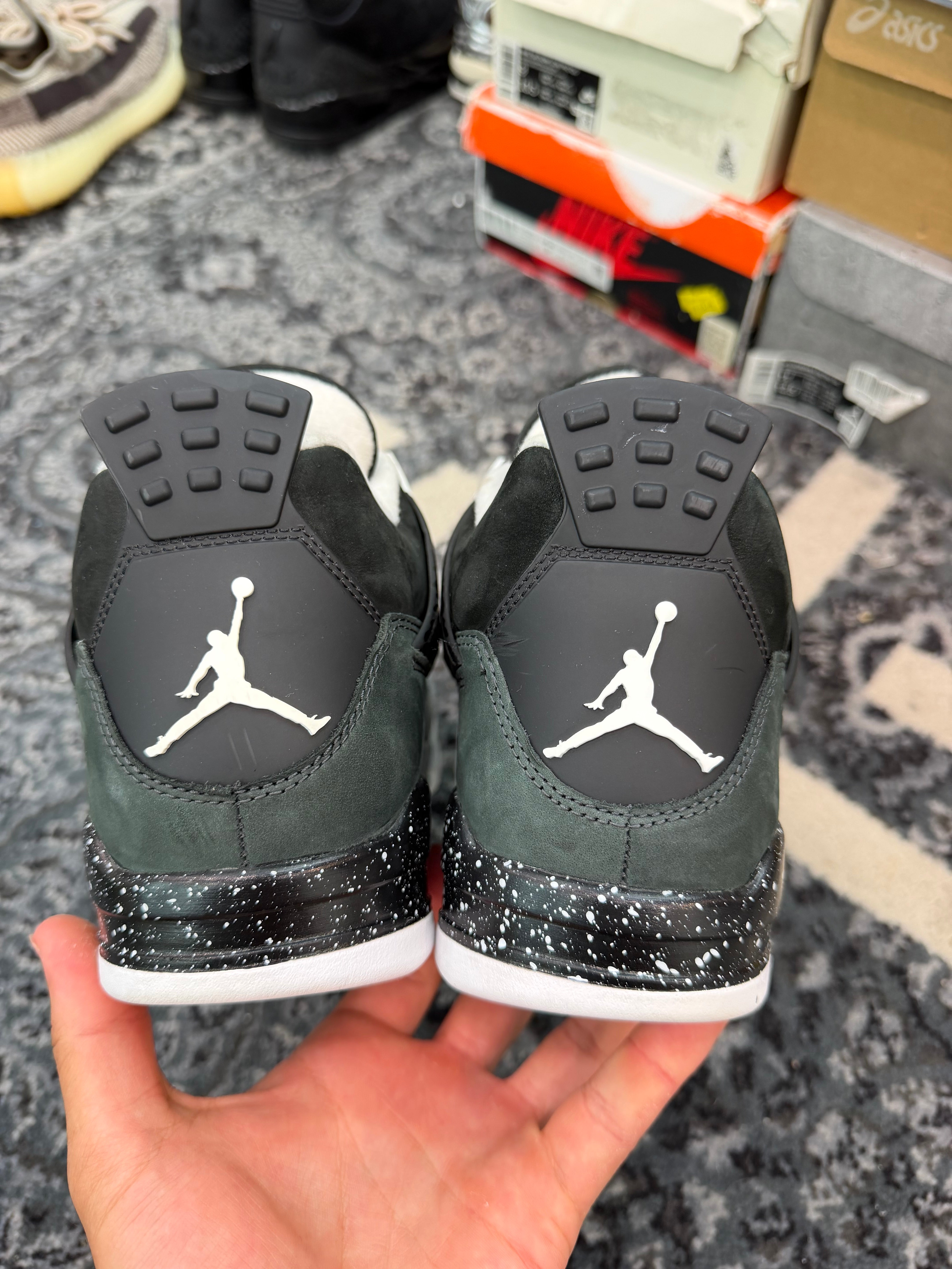 Jordan 4 “Fear” (2024)