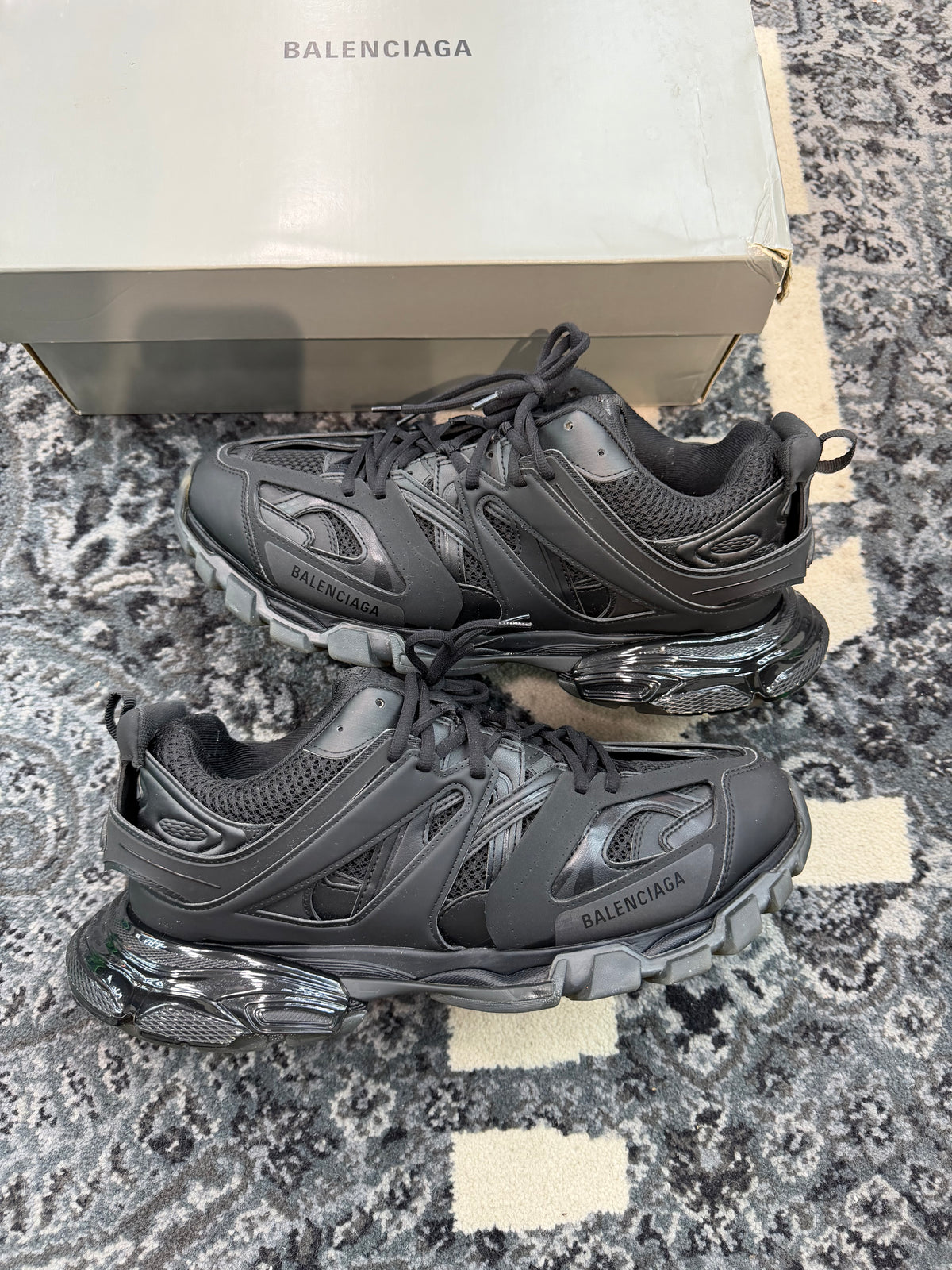 Balenciaga Track “All Black”