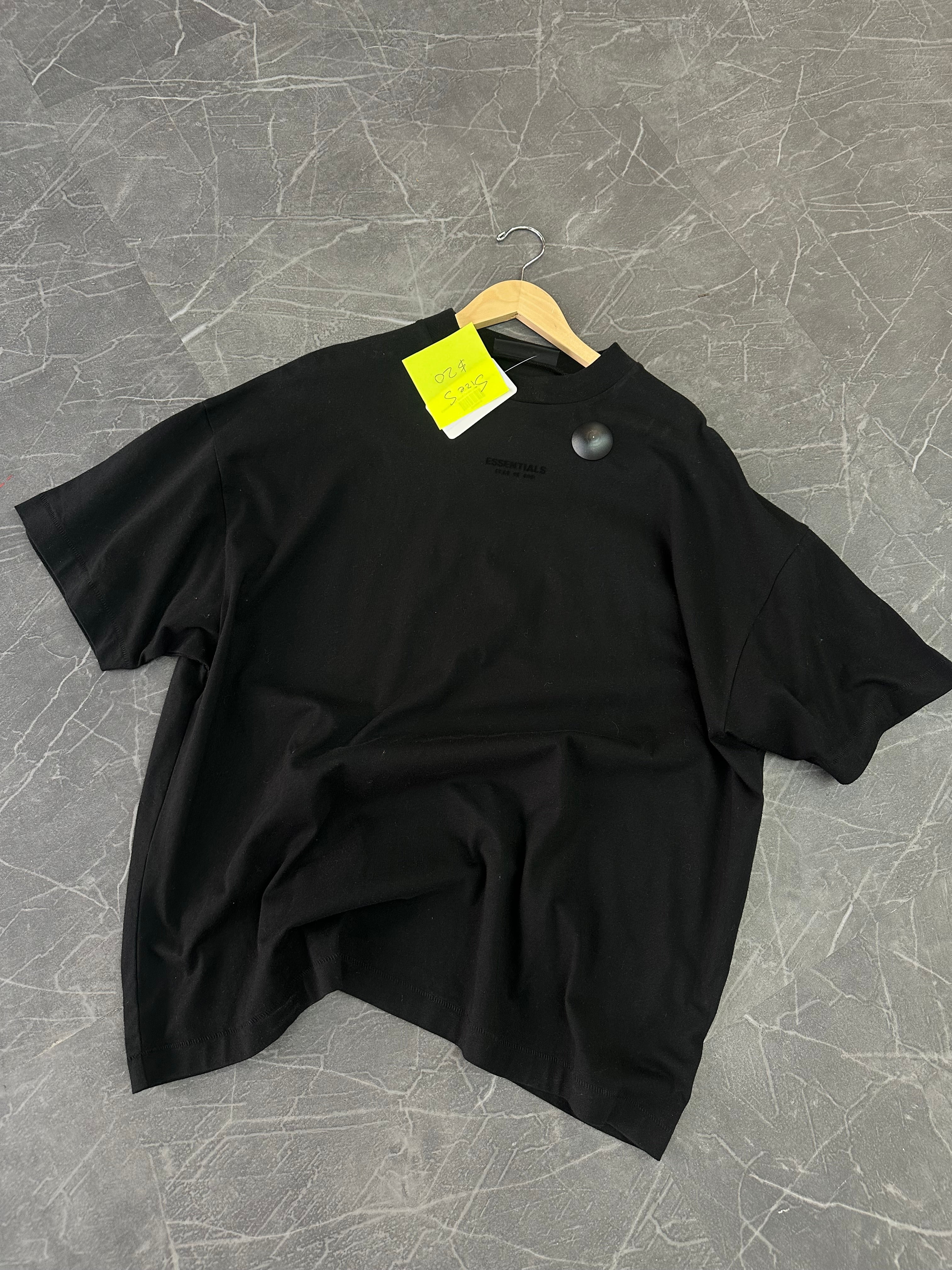 Saturday Steal essentials tee black (S)