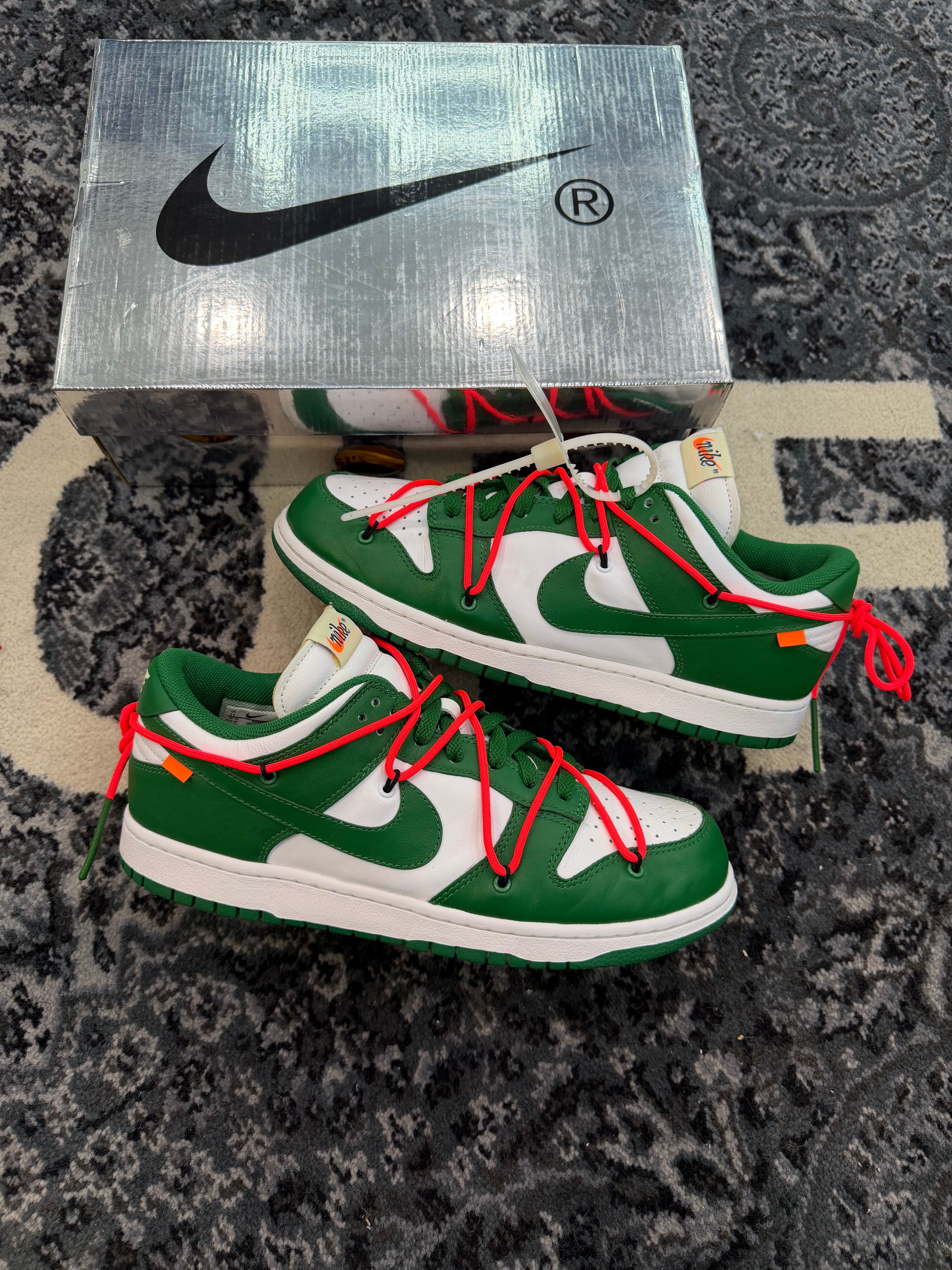 Nike Dunk Low Off White “Pine Green”