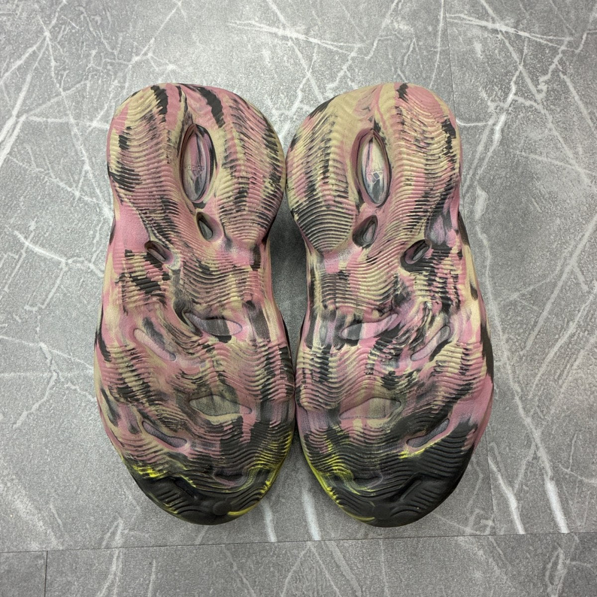 adidas Yeezy Foam RNR MX Carbon - Image 4