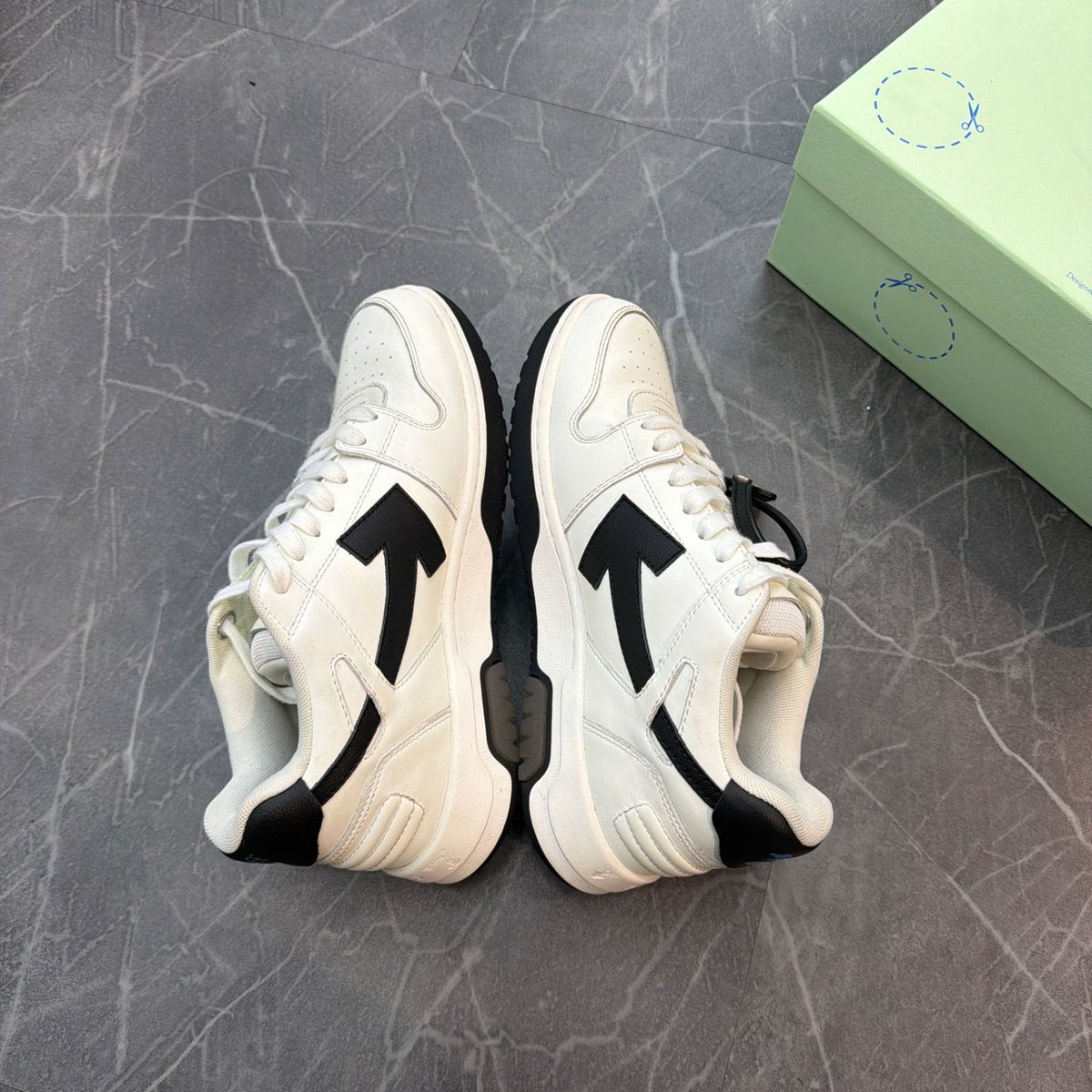 OFF-WHITE Out Of Office "OOO" Low White Black (Women's) - Image 4