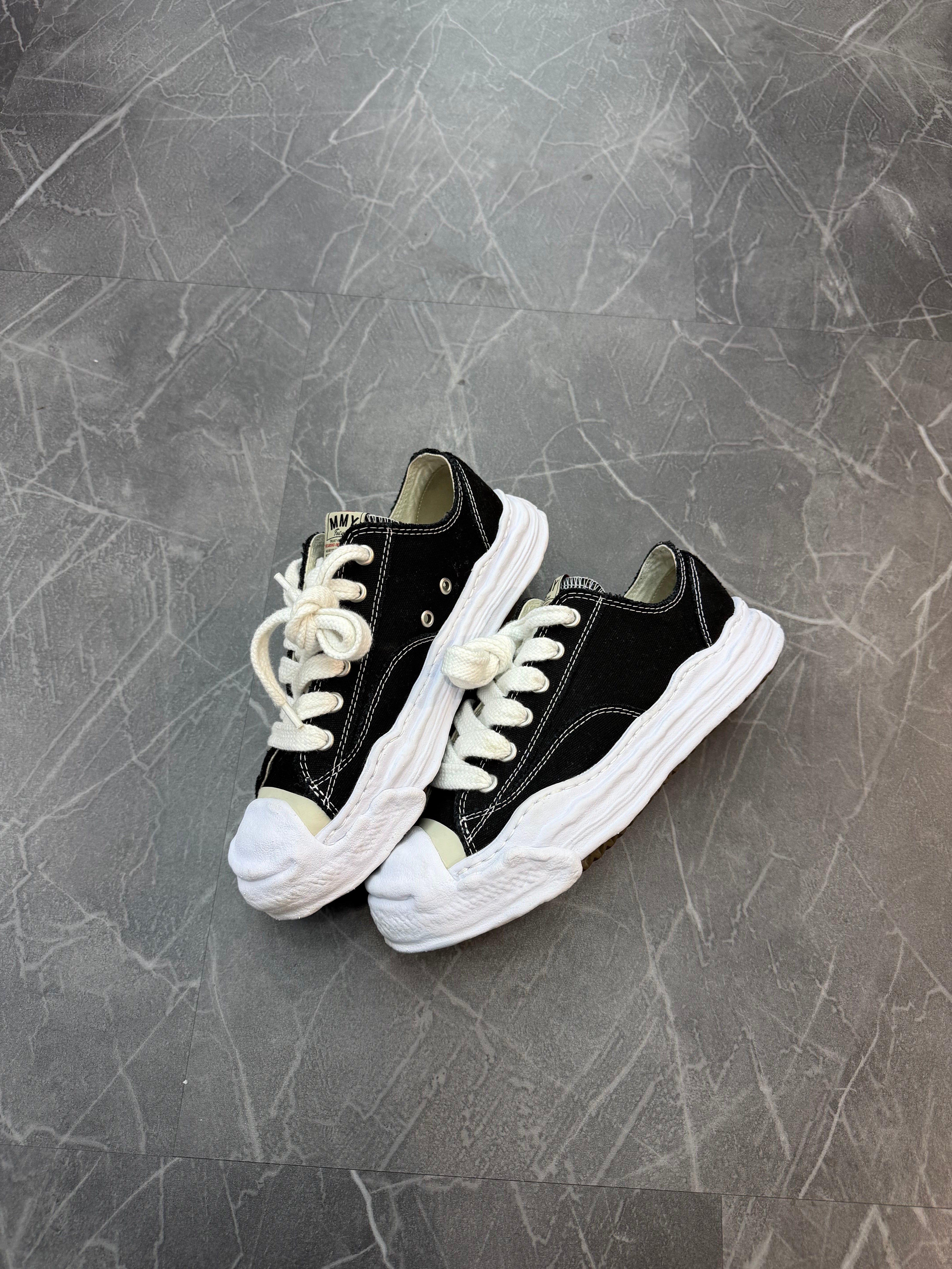 Maison Mihara Hank OG Sole Canvas Low “Black”