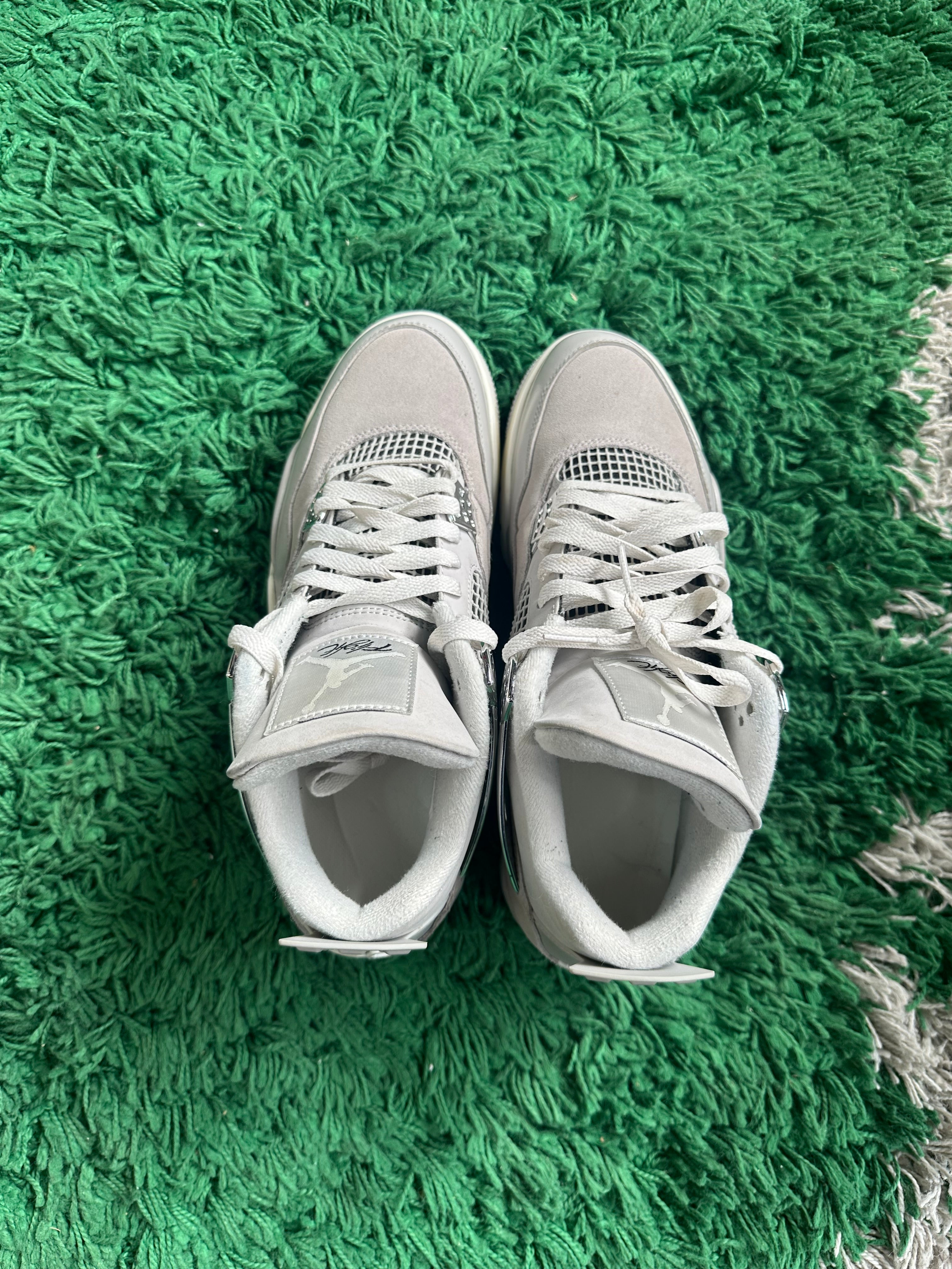 Jordan 4 “Frozen Moments”