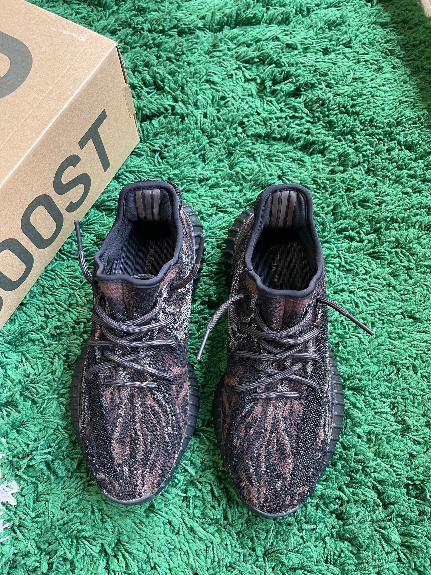 Yeezy 350 “Mx Rock”