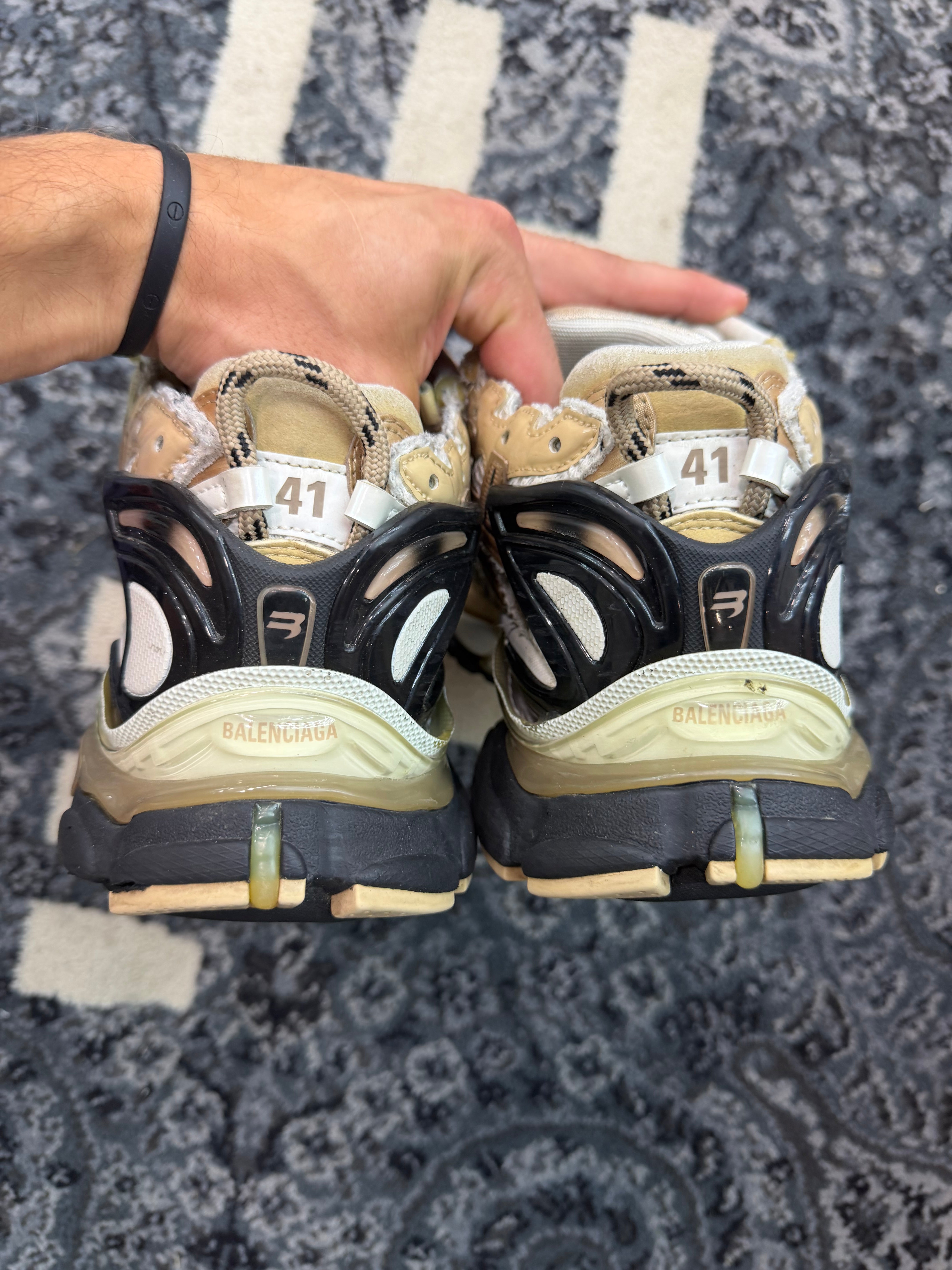 Balenciaga Runner “Mocha”