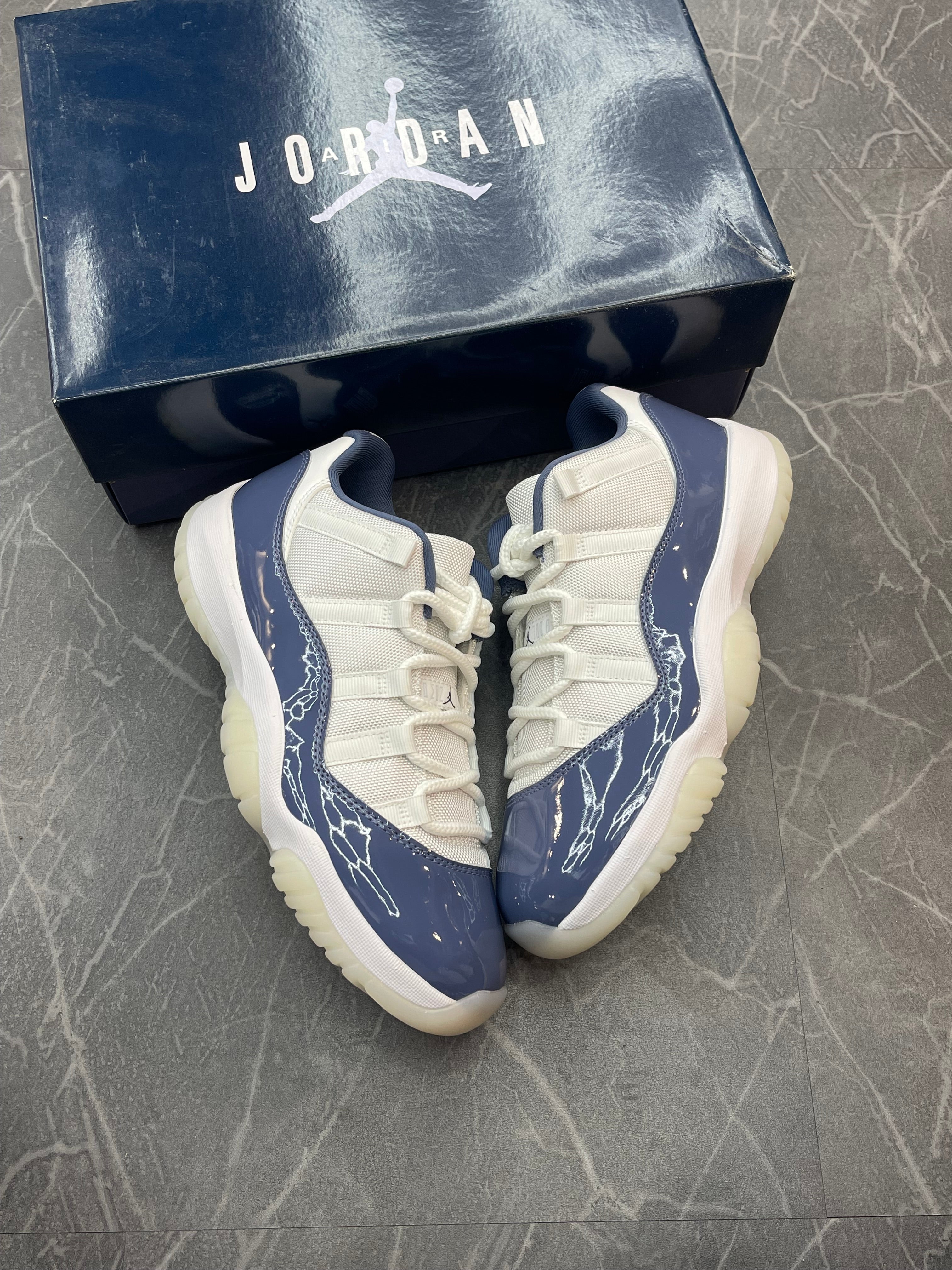 Jordan 11 Low “Diffused Blue”