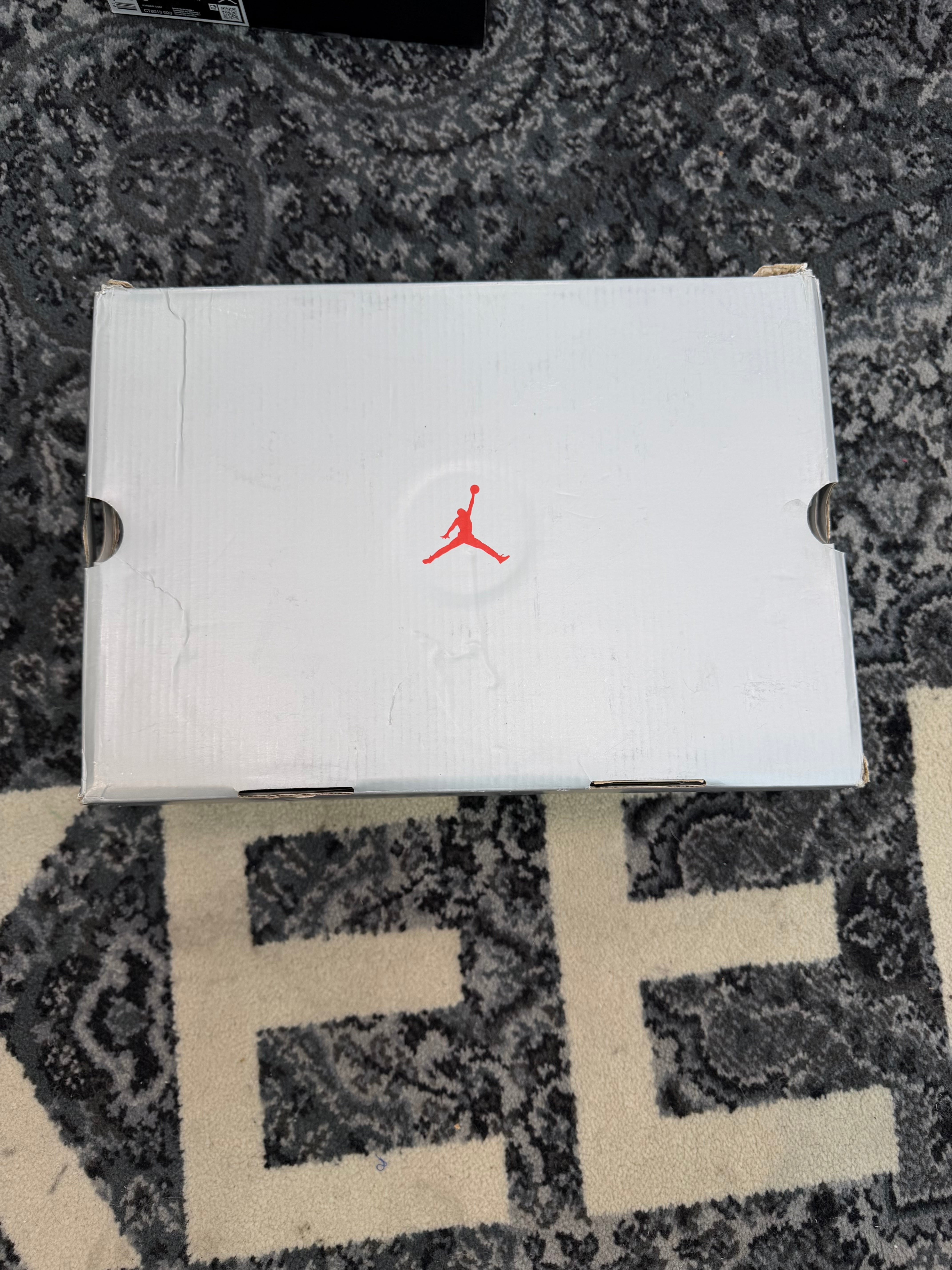 Jordan 14 “Ferrari”