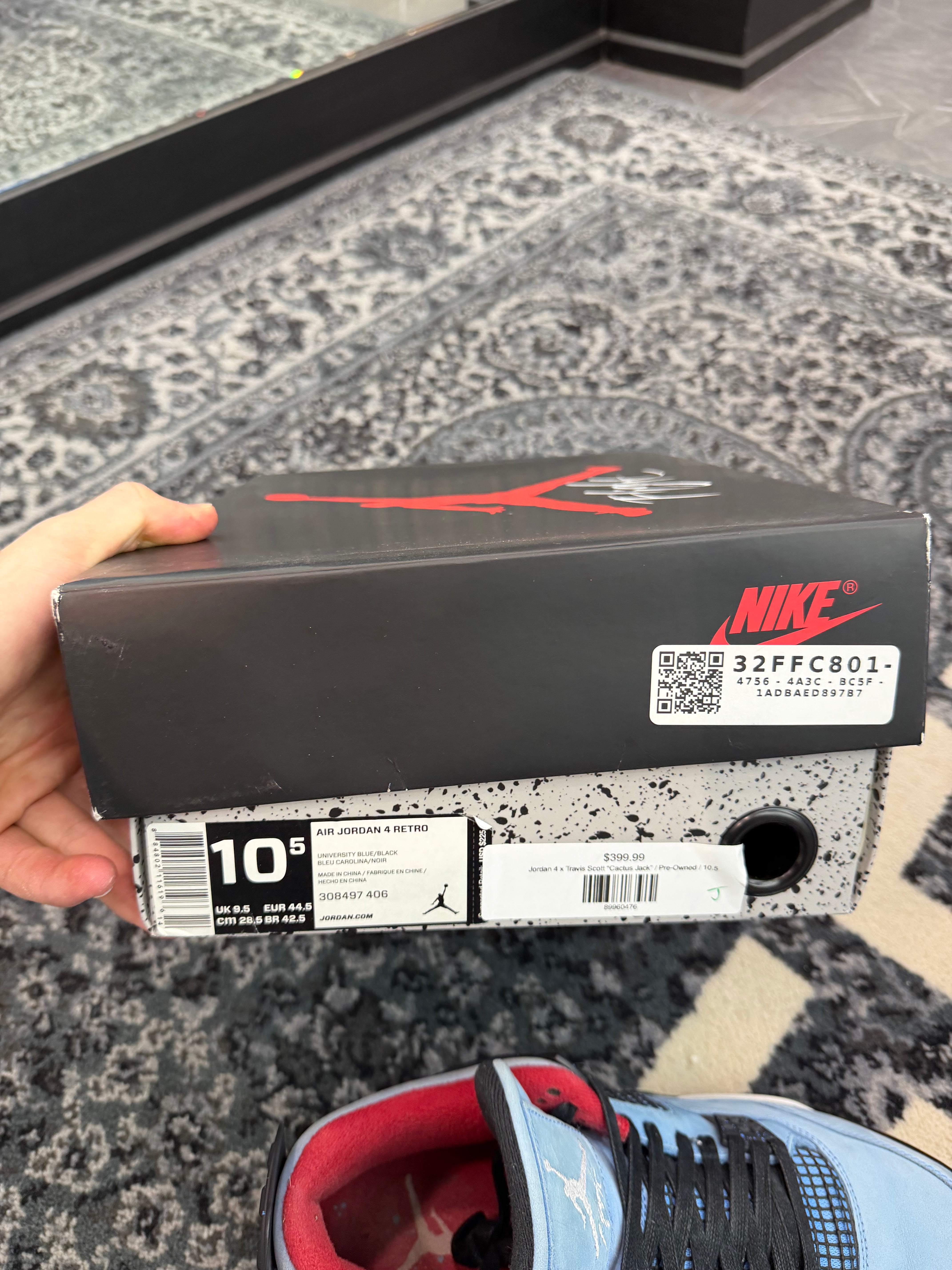 Jordan 4 x Travis Scott “Cactus Jack”