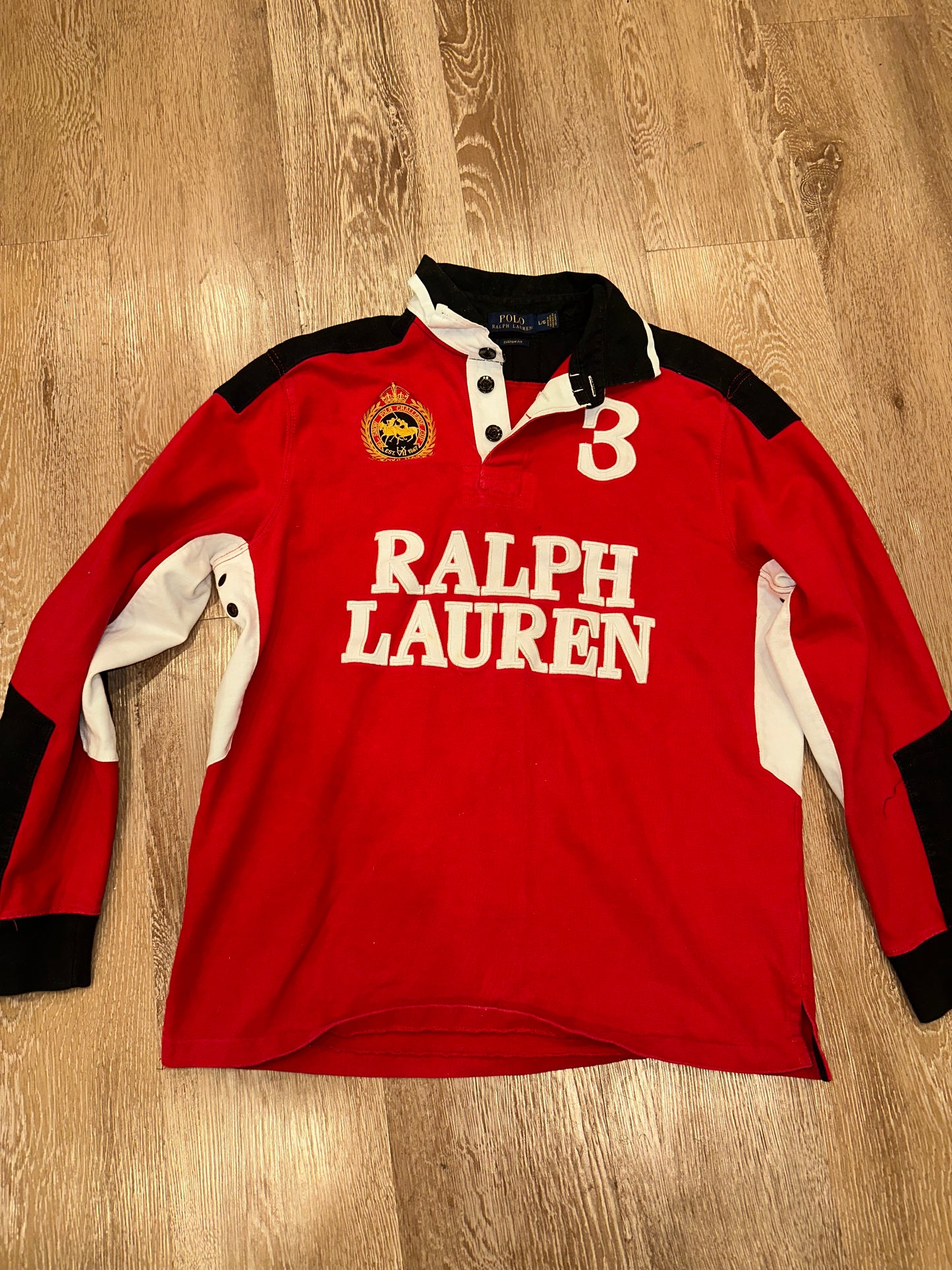 Ralph Lauren Polo (L)