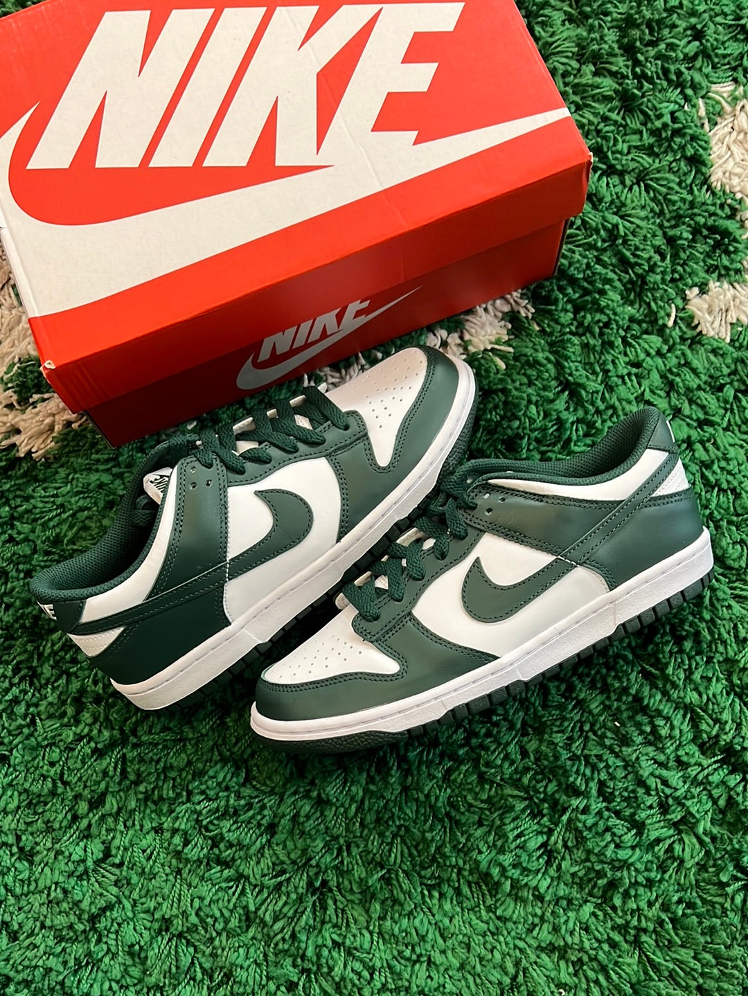 Nike Dunk Low “Michigan State”