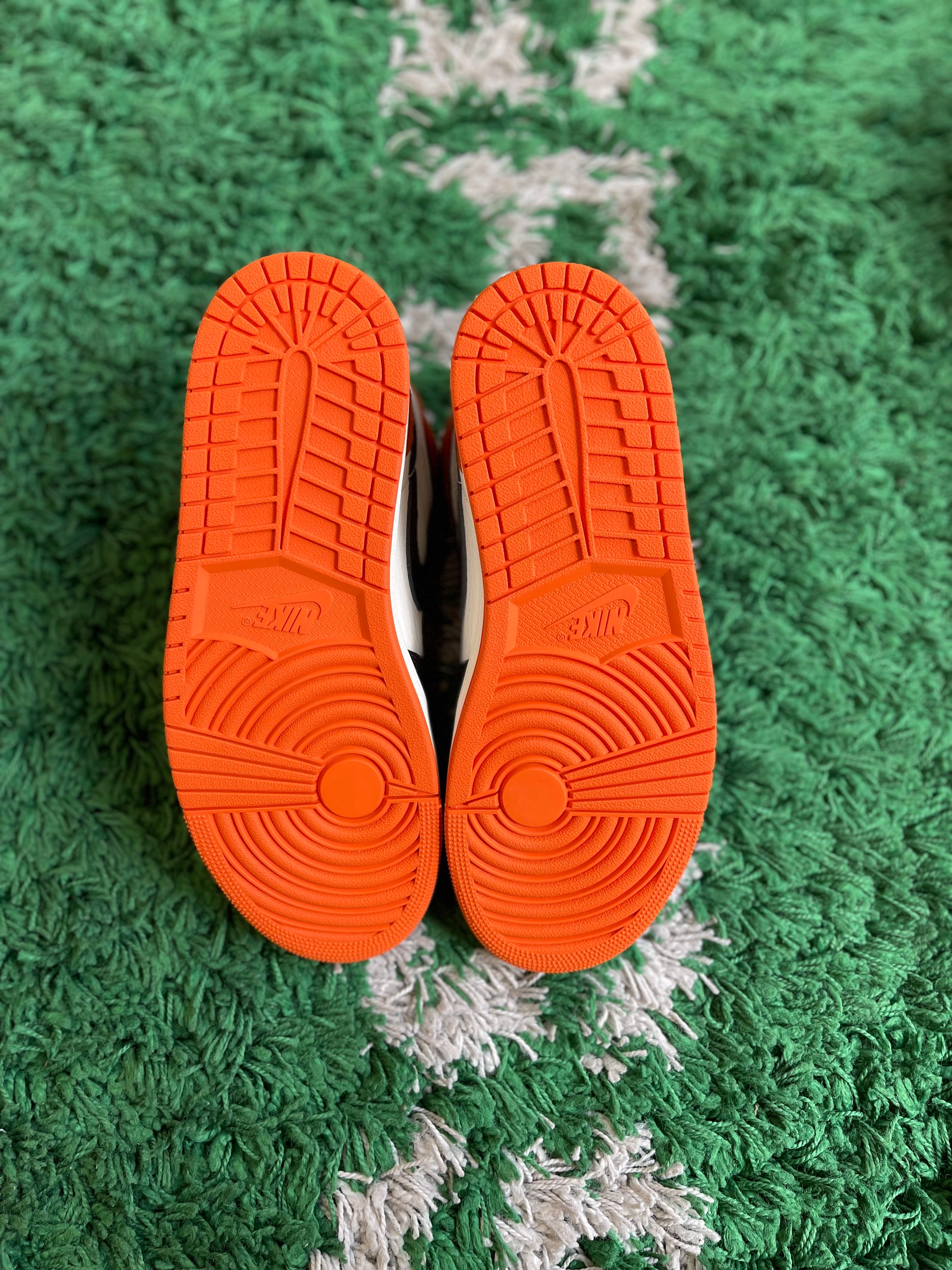 Jordan 1 High “Shattered Backboard”