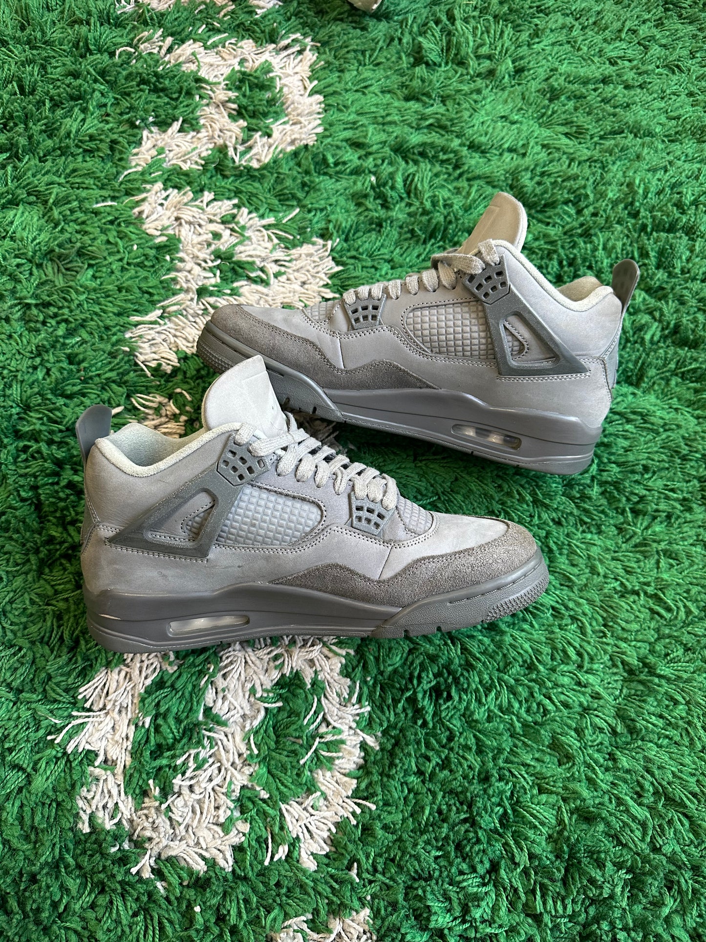 Jordan 4 “Wet Cement”