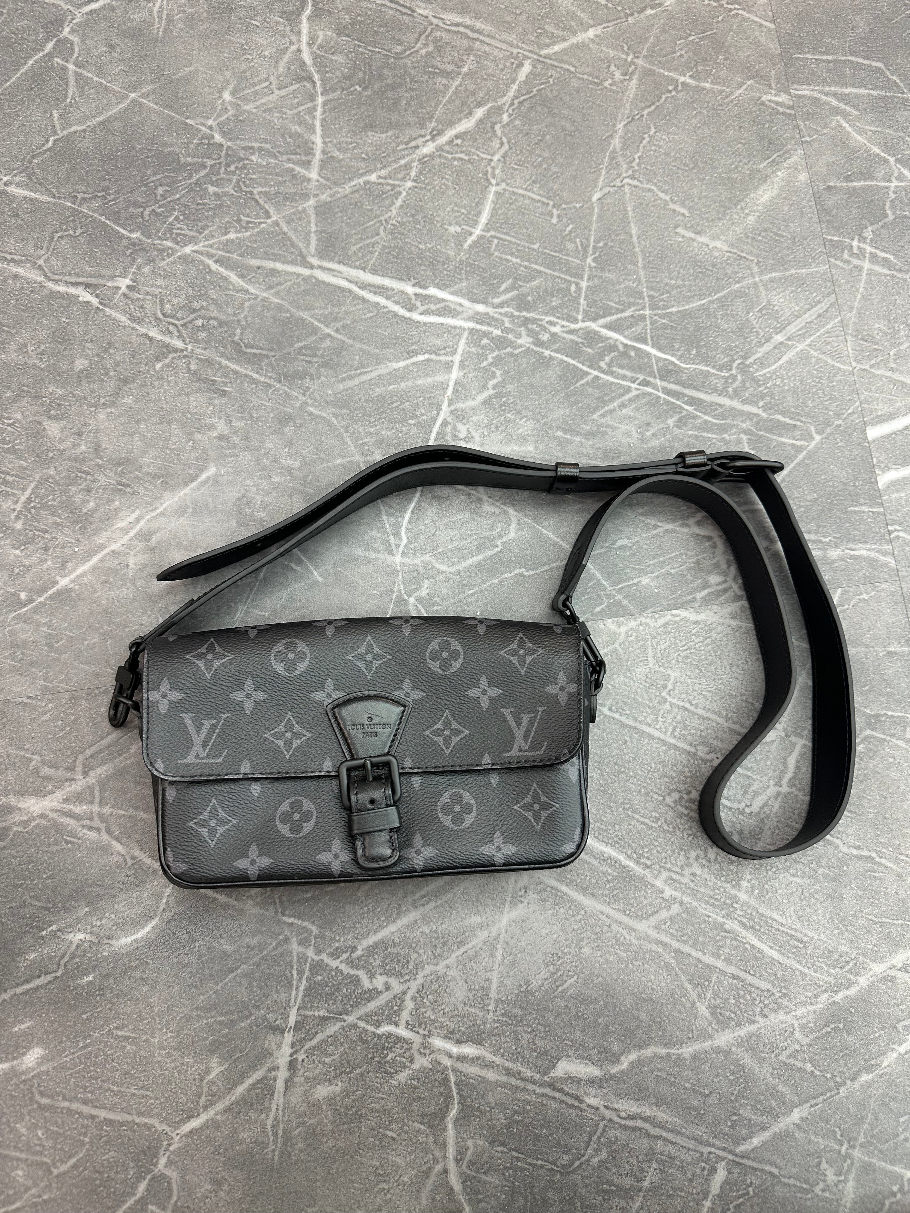 Louis Vuitton Montsouris Wearable Wallet