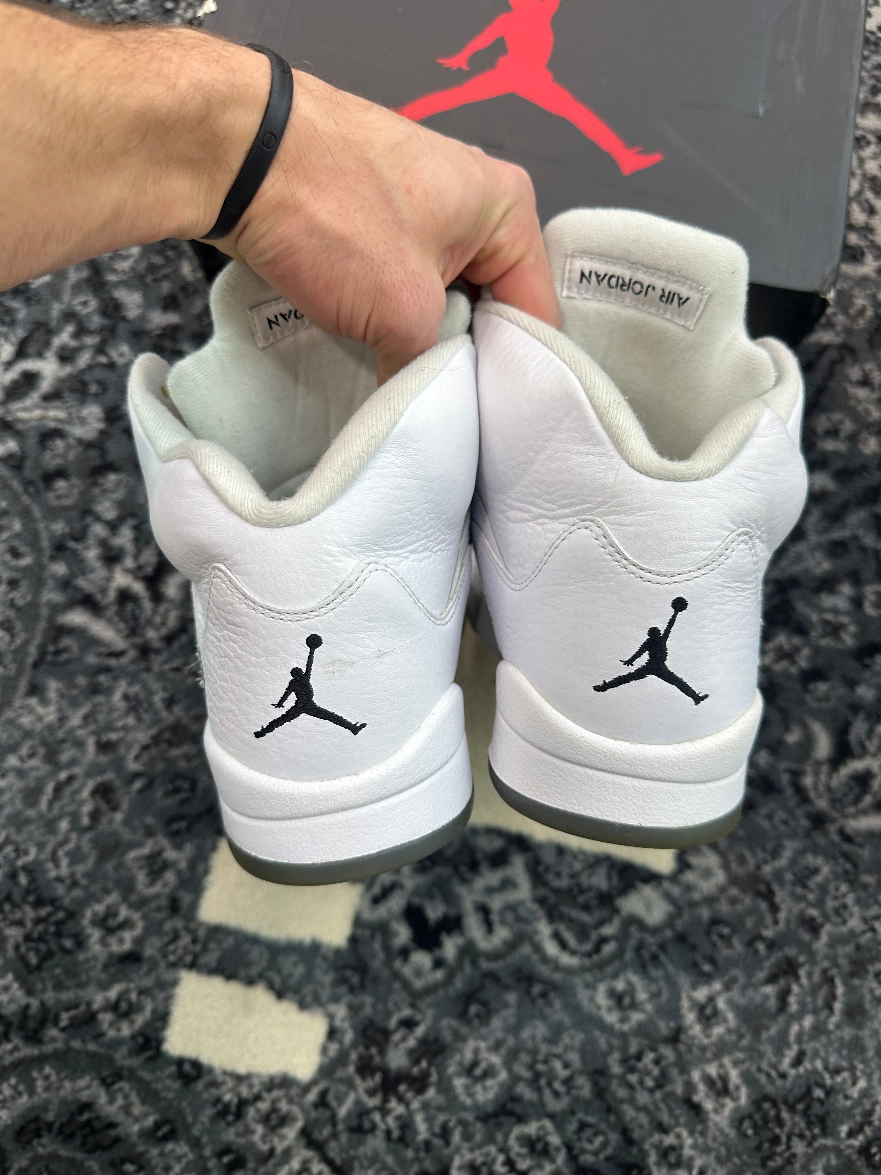 Jordan 5 “White Metallic 2015”