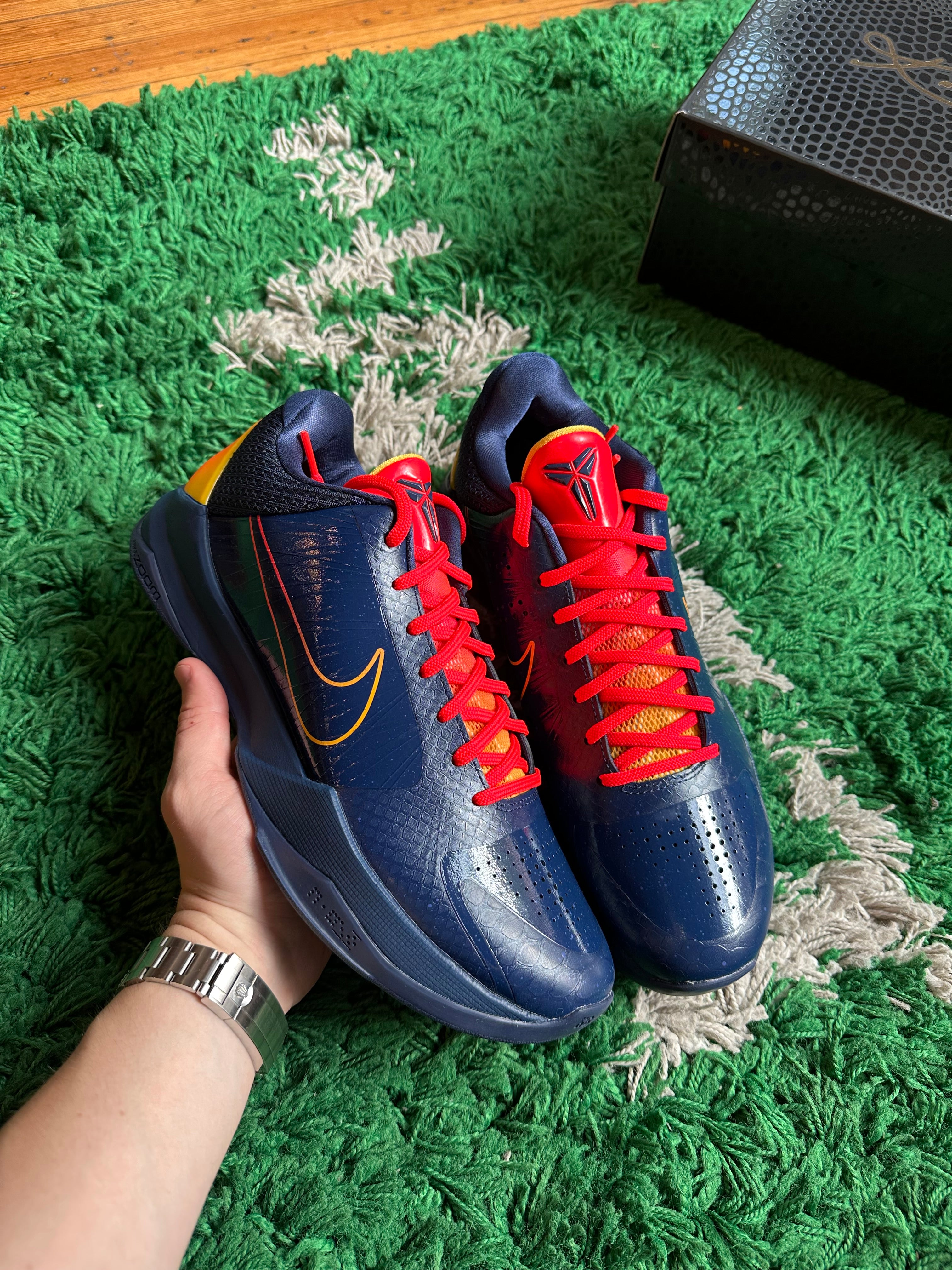Kobe 5 Protro “Caitlin Clark Indiana Fever”