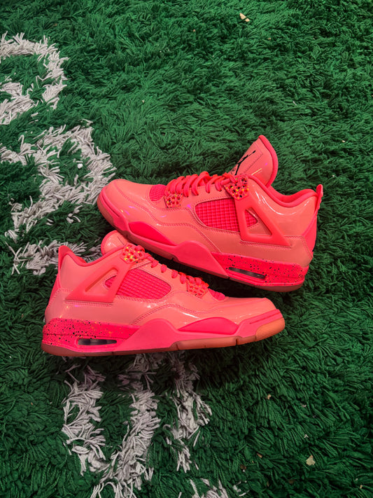 Jordan 4 “Hot Punch”