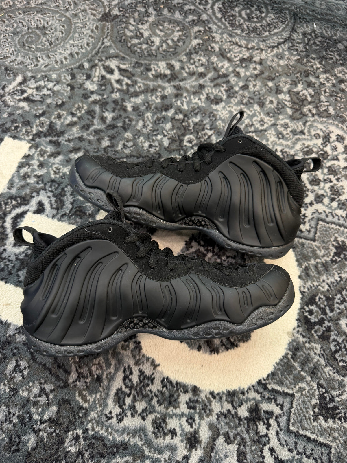 Nike Air Foamposite “Anthracite” (2023)