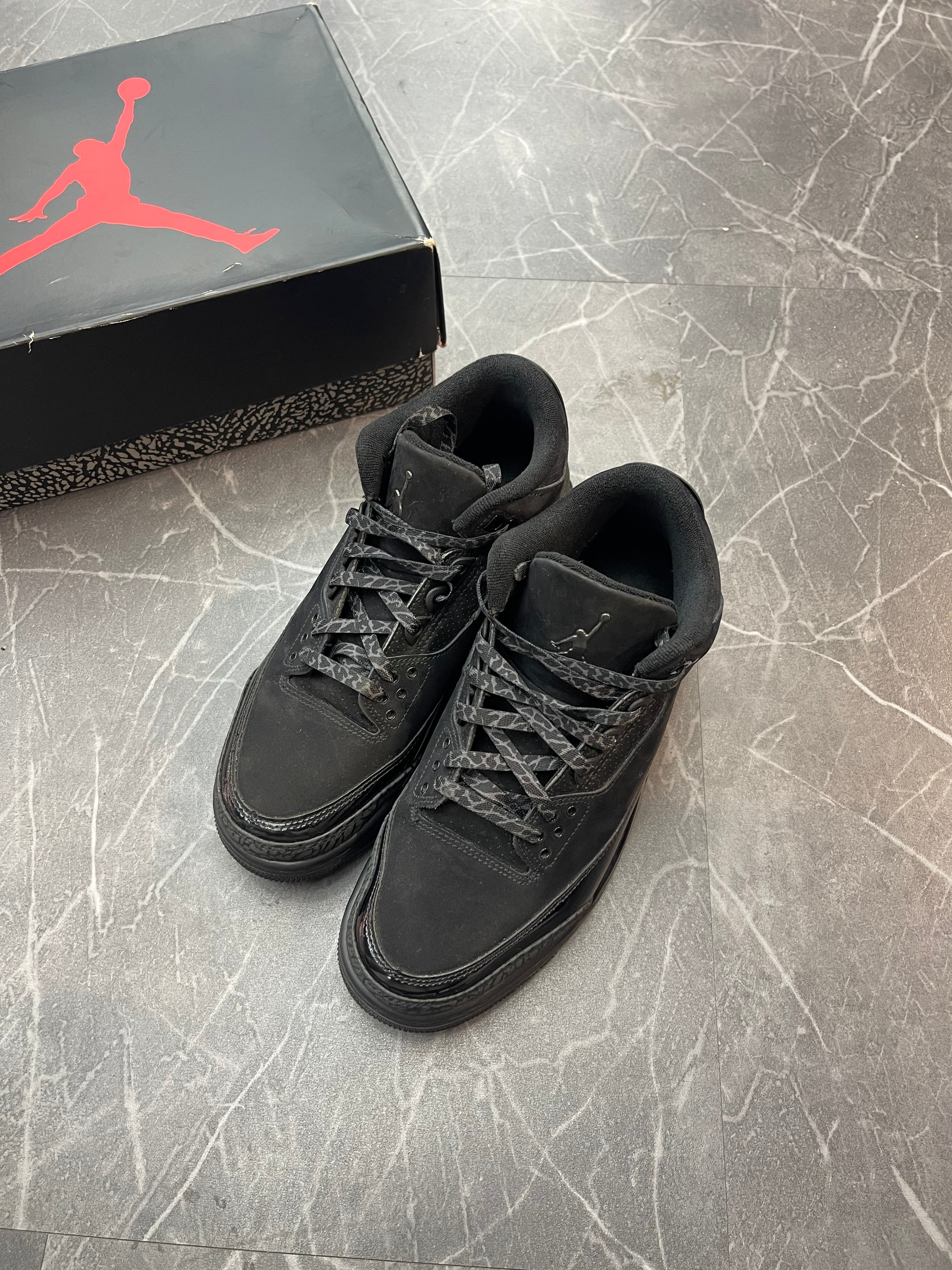 Jordan 3 “Black Cat” (2025)