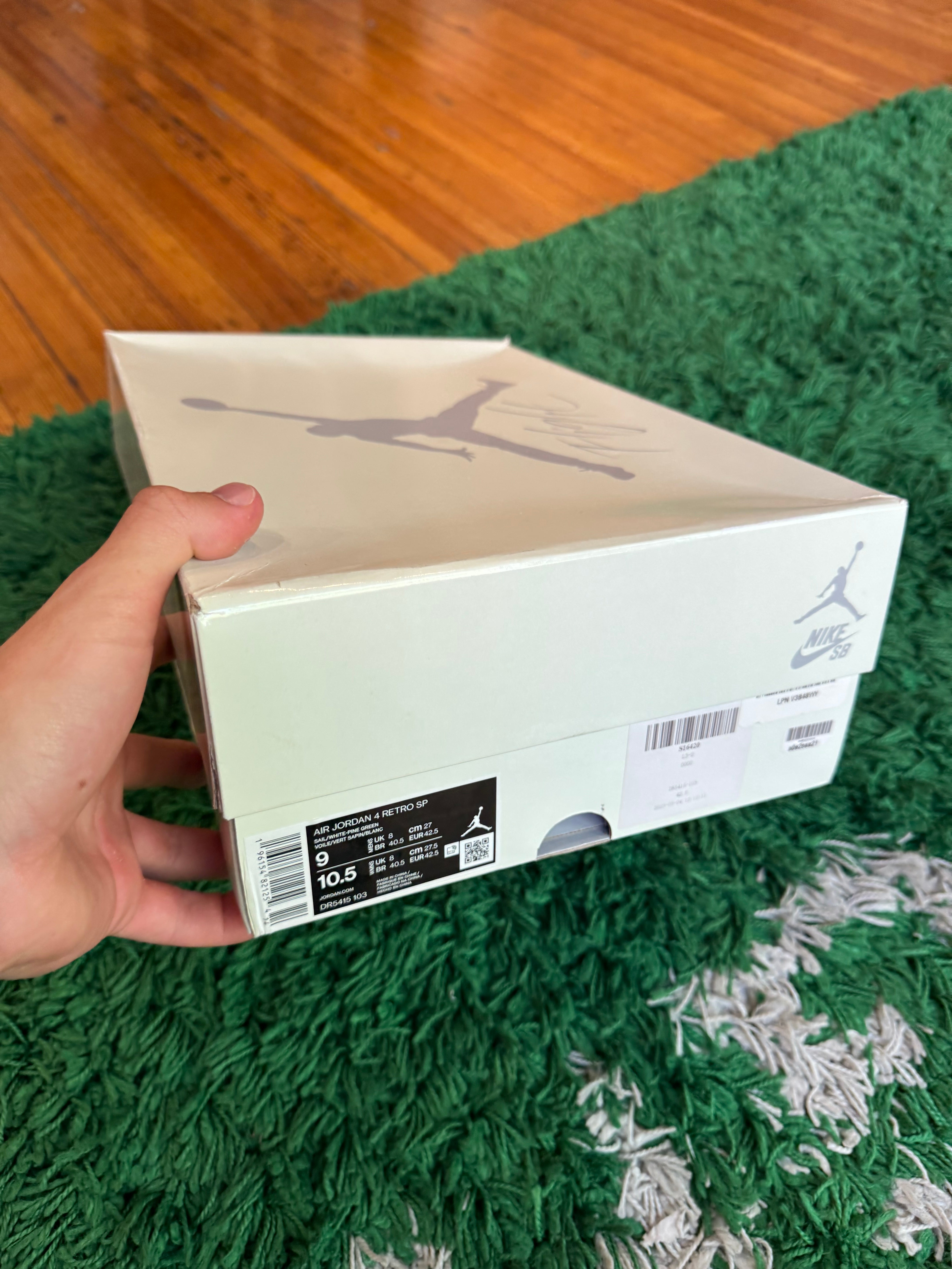 Jordan 4 SB “Pine Green”