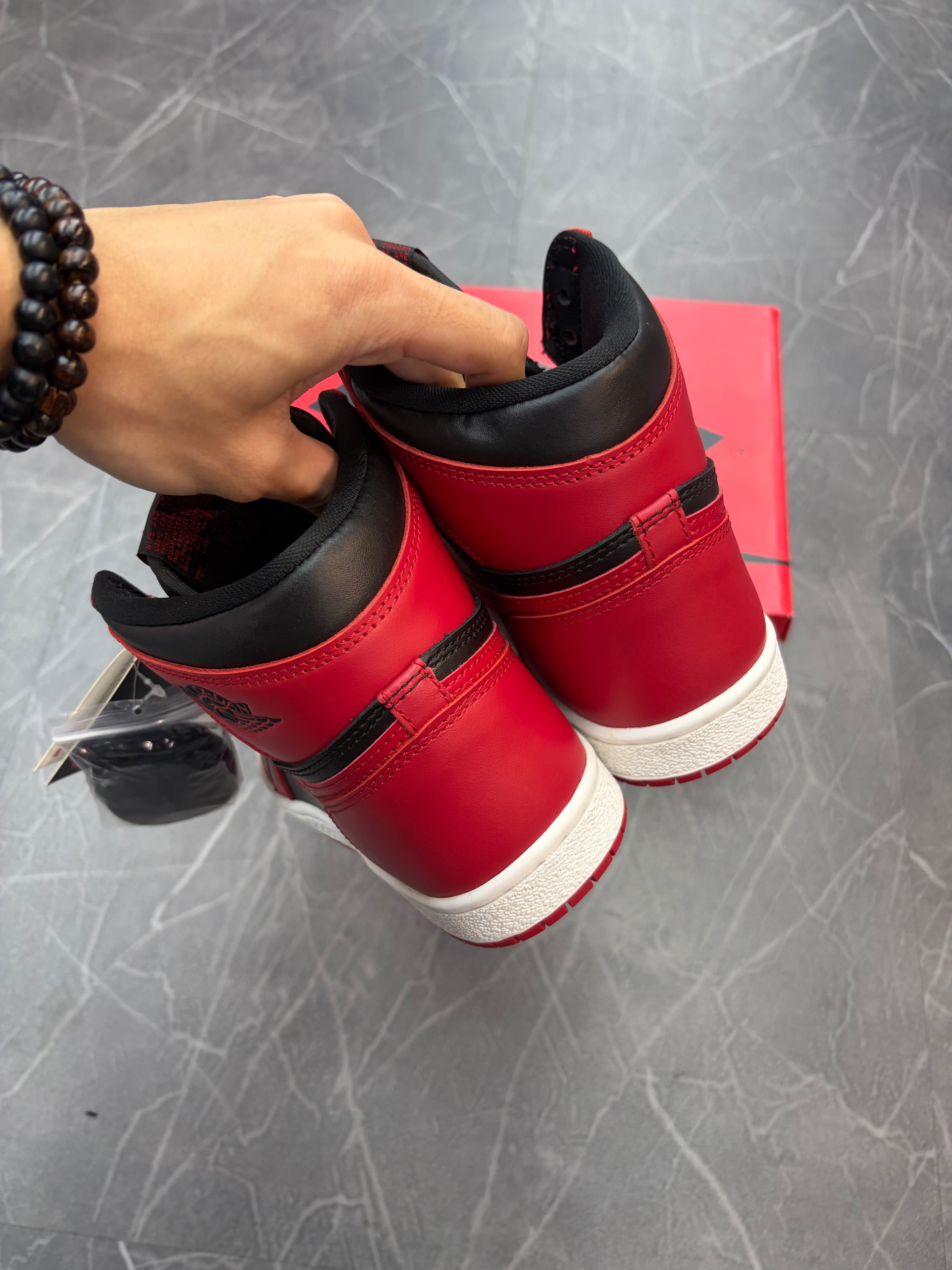 Jordan 1 High “Varsity Red 85”