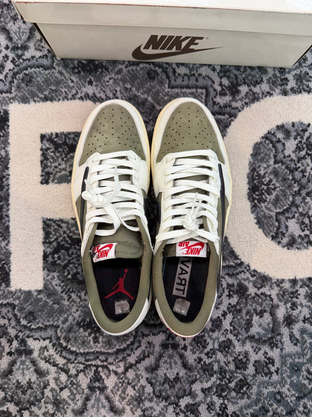 Jordan 1 Travis Scott Low “Medium Olive”