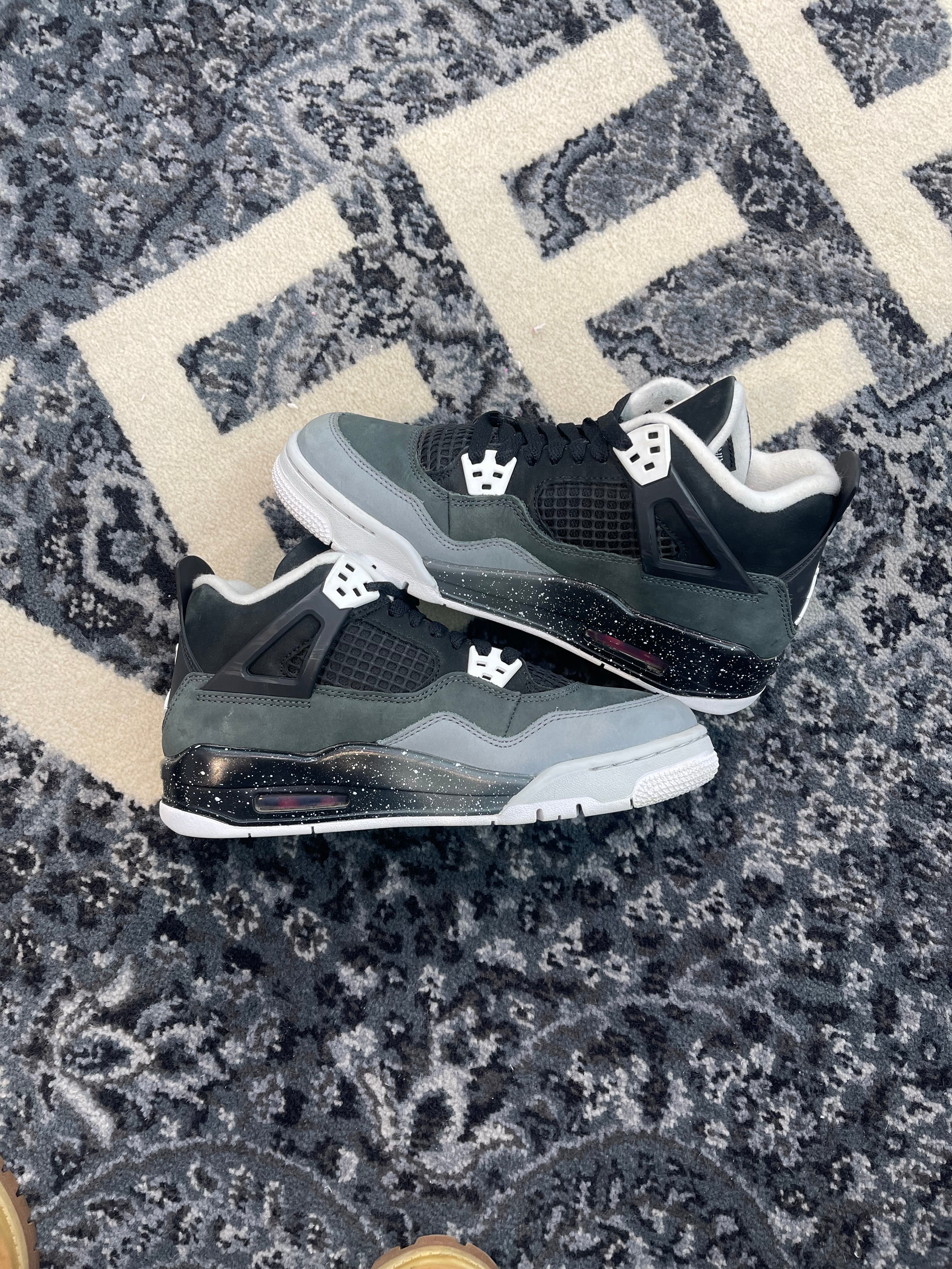 Jordan 4 “Fear”