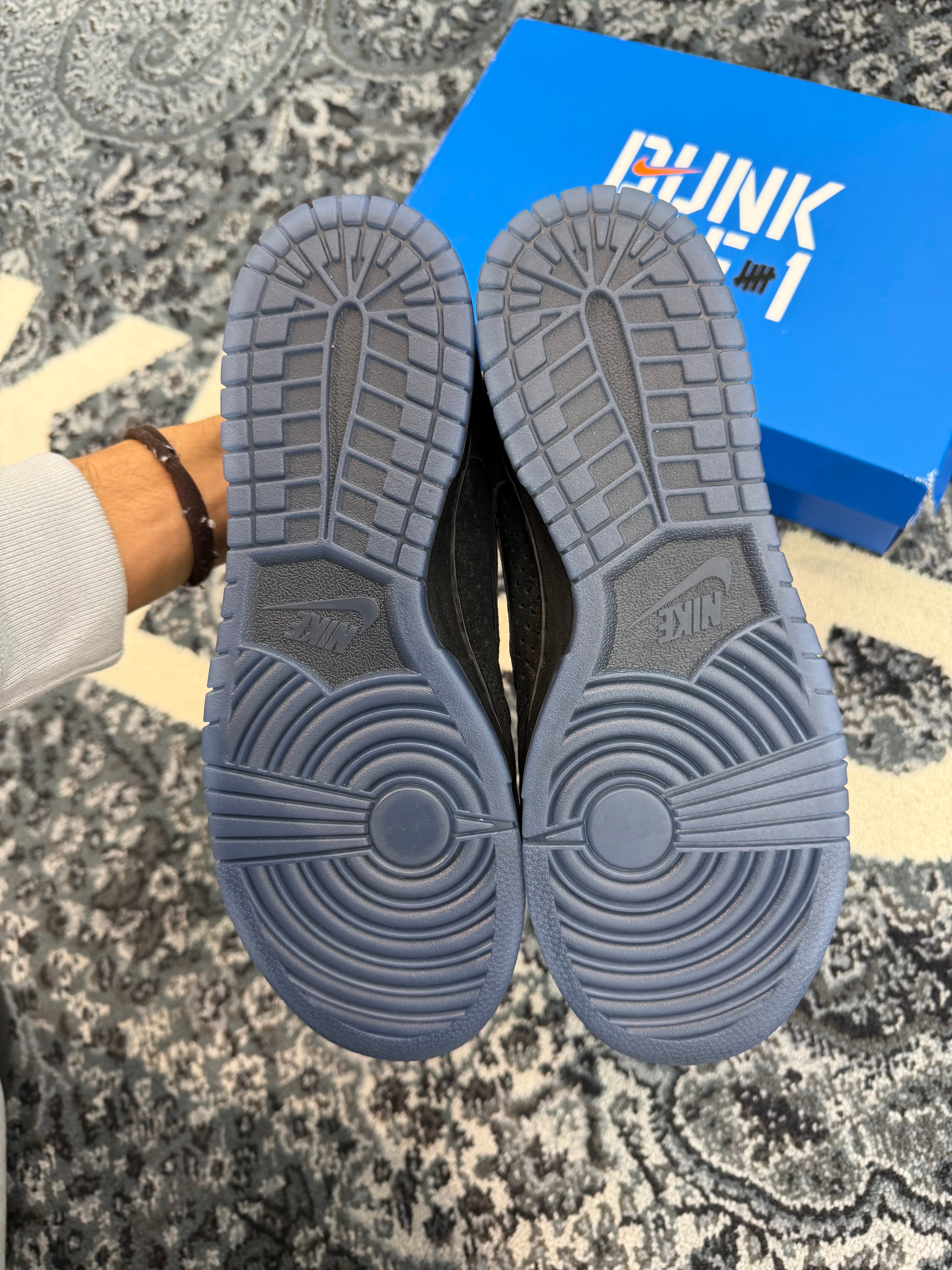 Nike Dunk Low x Undefeated “5 On it Black”