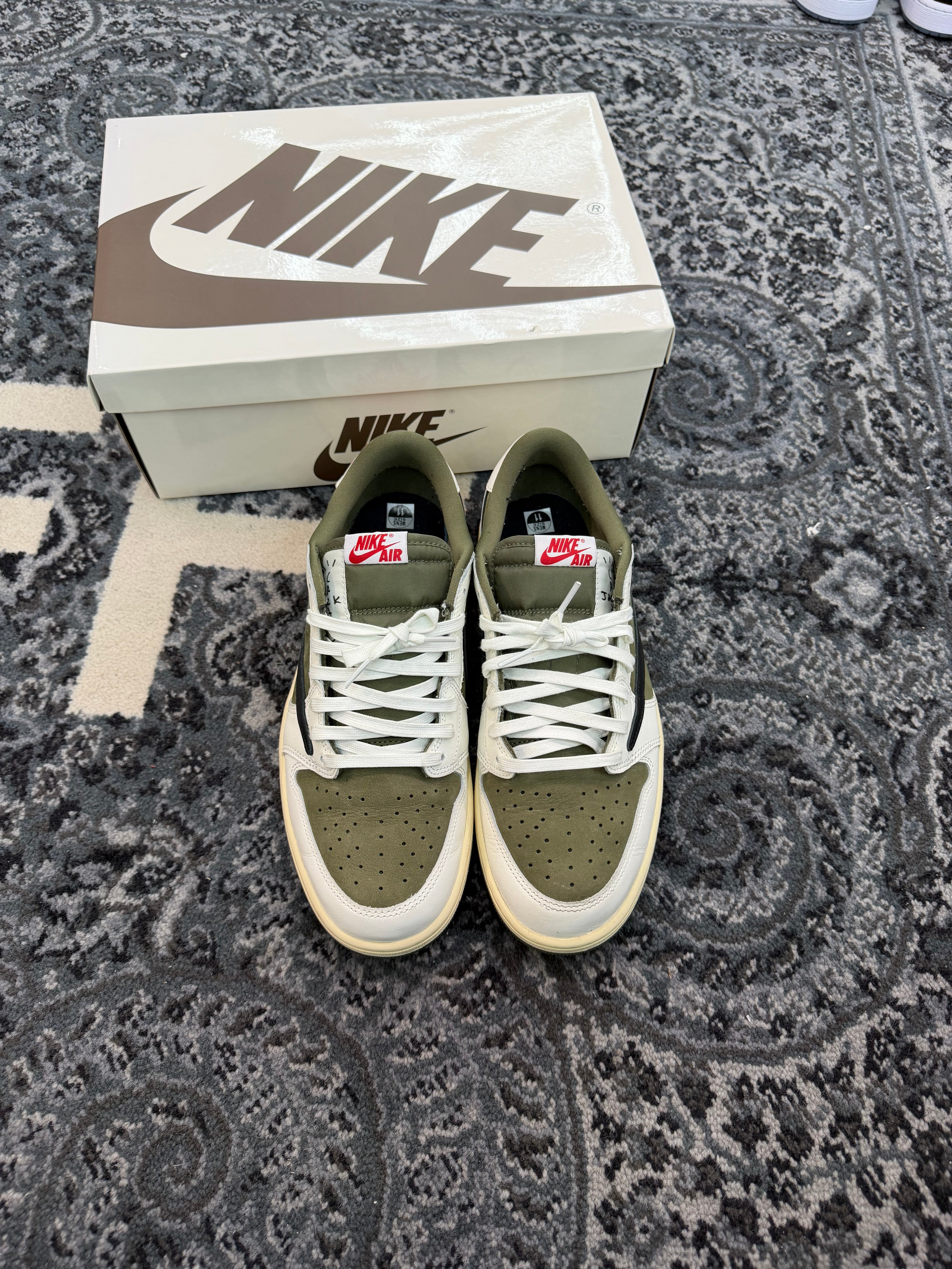 Jordan 1 Low x Travis Scott “Medium Olive”
