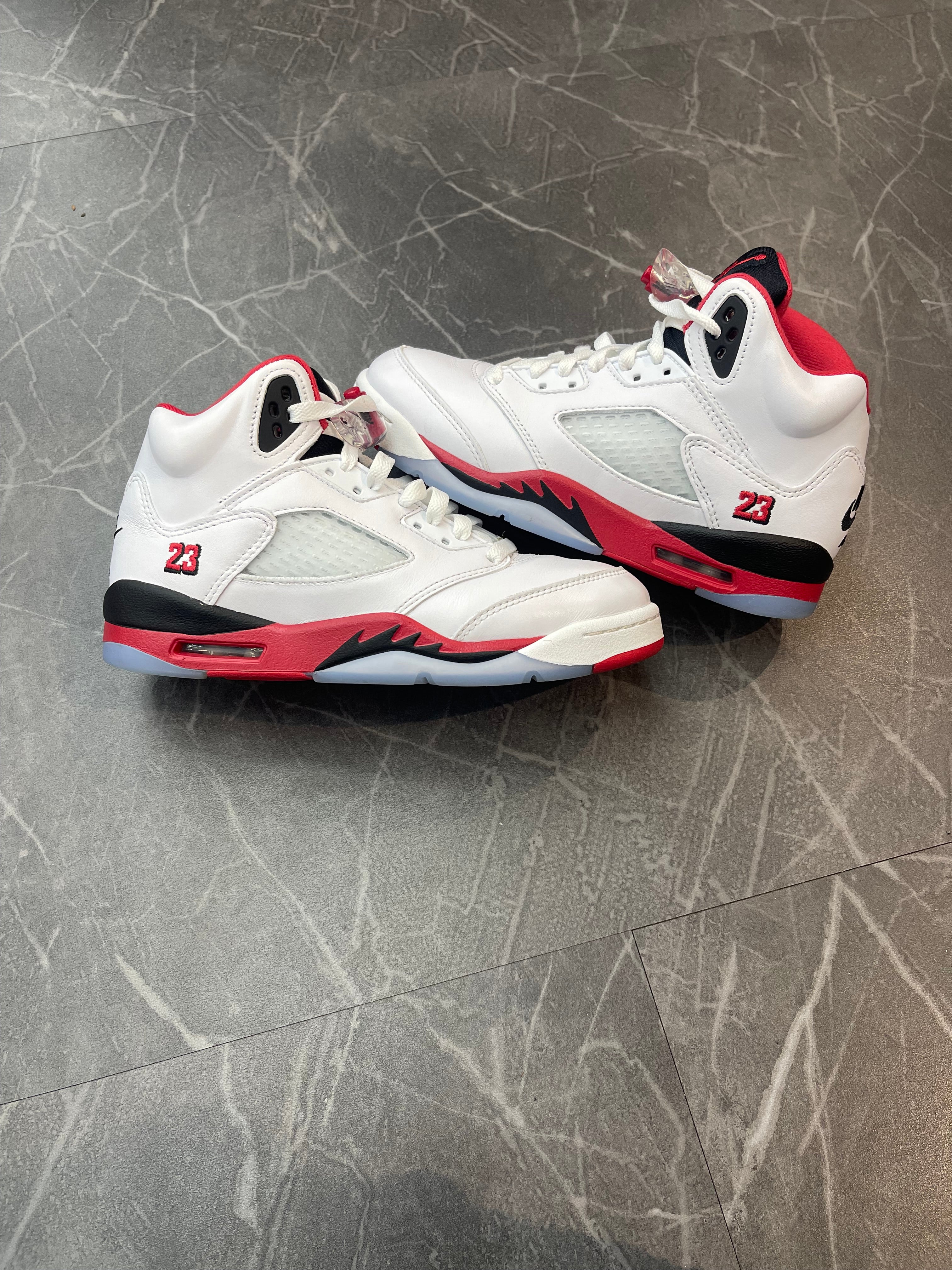 Jordan 5 “Fire Red Black Tongue”